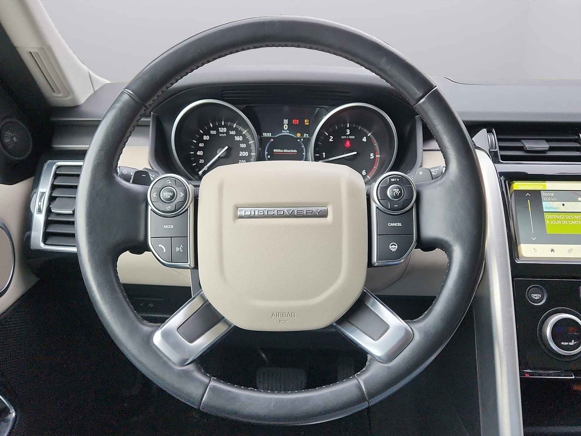 LAND ROVER Discovery 3.0 TD6 HSE Luxury Automatic-image-11