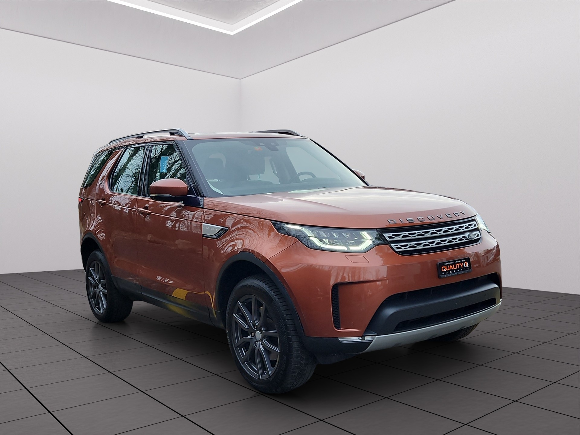 LAND ROVER Discovery 3.0 TD6 HSE Luxury Automatic-image-2