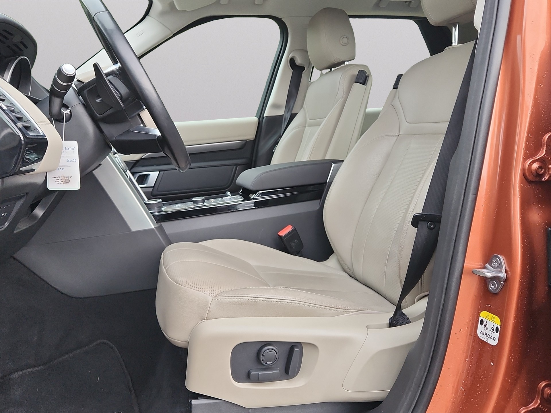 LAND ROVER Discovery 3.0 TD6 HSE Luxury Automatic-image-8