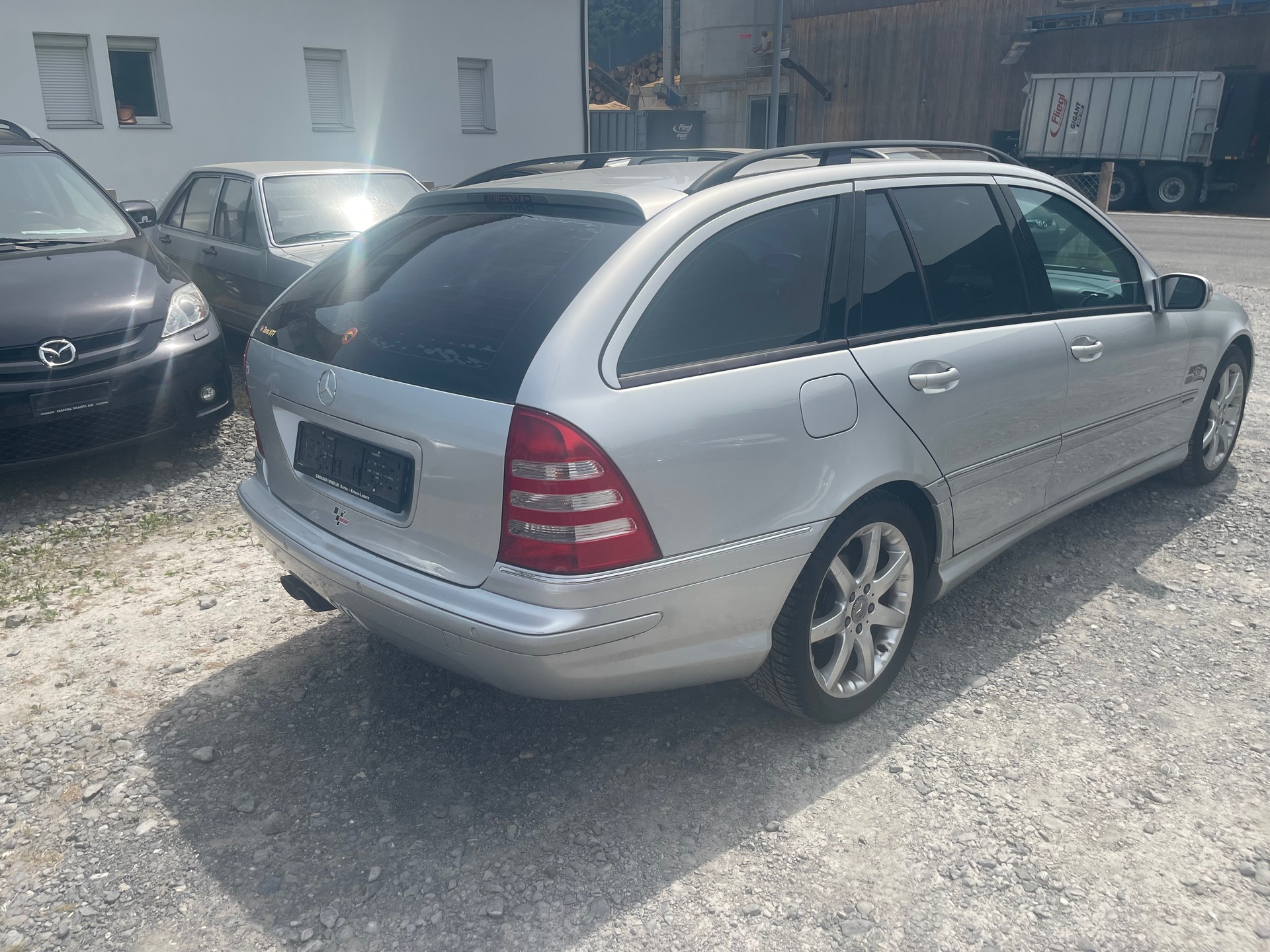 MERCEDES-BENZ C 320-image-1