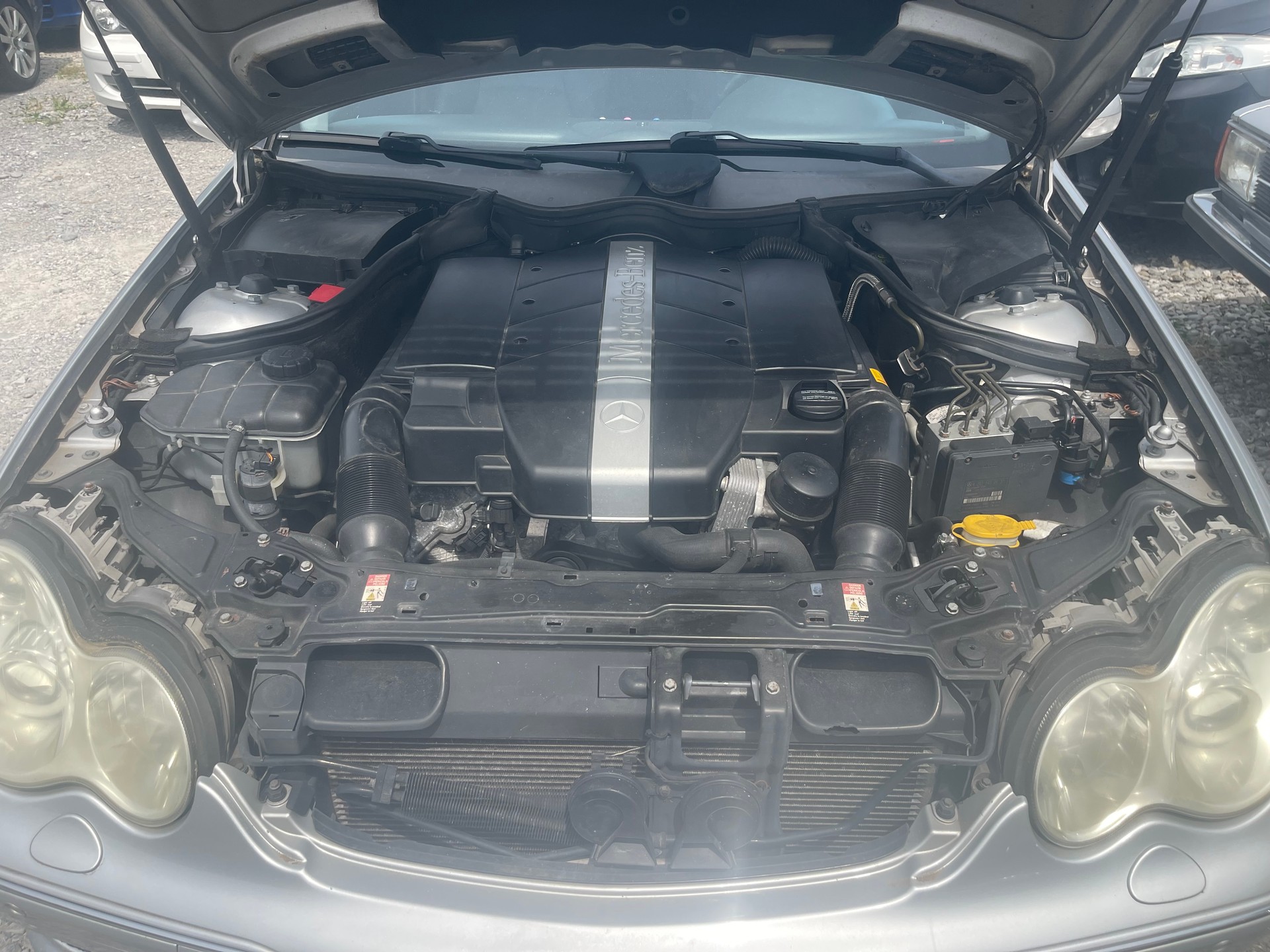 MERCEDES-BENZ C 320-image-12