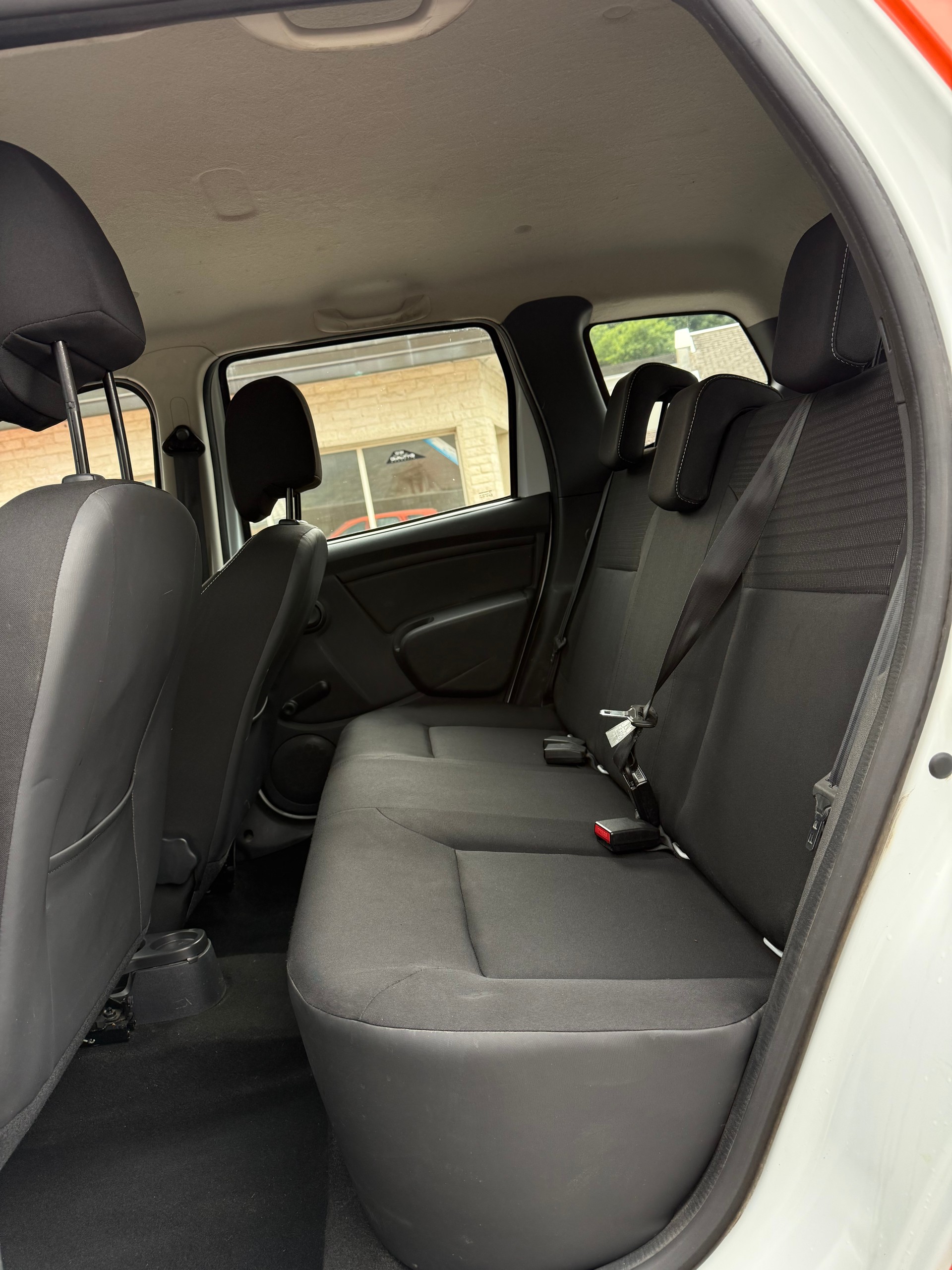 DACIA Duster 1.6 4x4-image-14