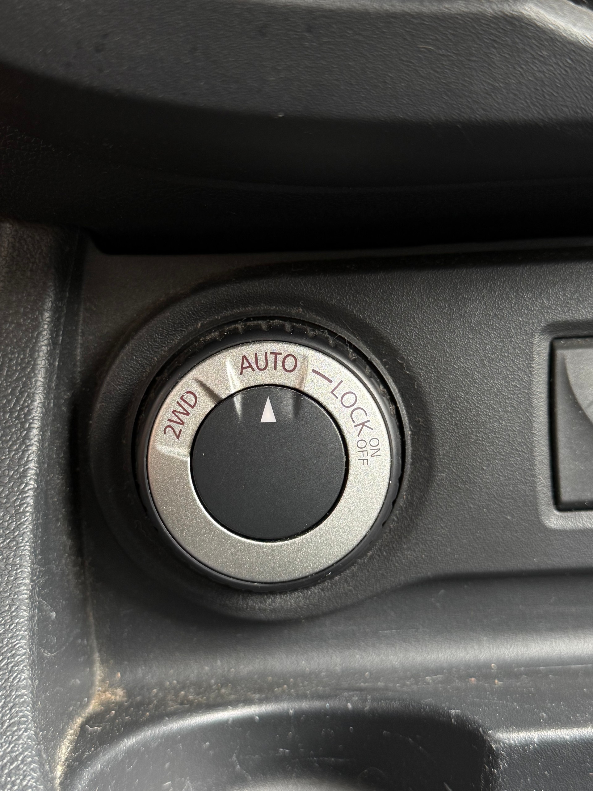 DACIA Duster 1.6 4x4-image-12