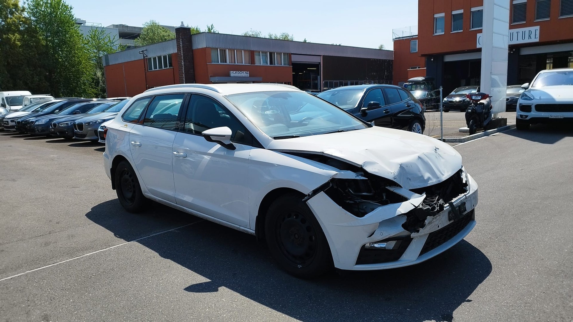 SEAT Leon ST 1.6 TDI CR Style 4Drive-image-1