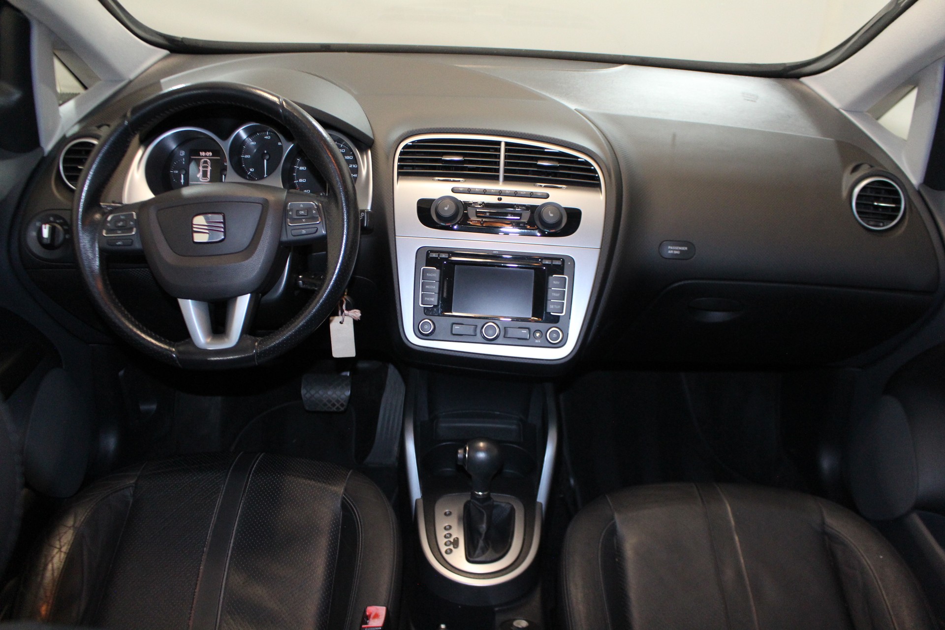 SEAT Altea 2.0 TDI DPF Style DSG-image-12