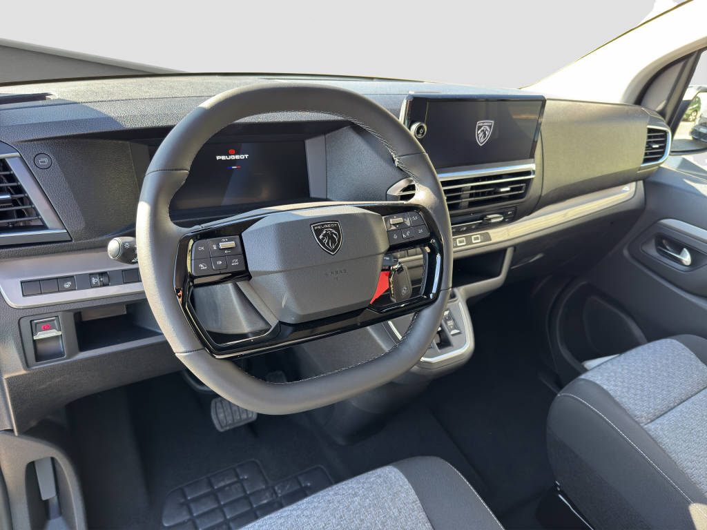 PEUGEOT Traveller Std. Family Ed. 2.2 BHDI 180 PS EAT 8-image-9
