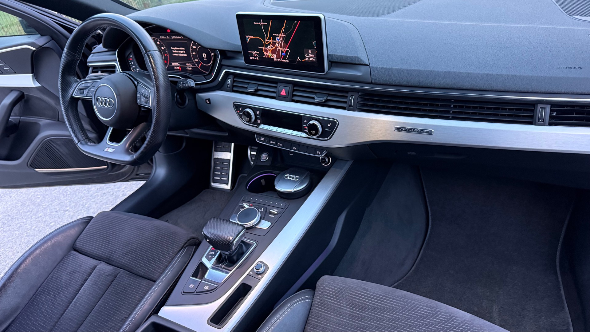 AUDI A4 Avant 2.0 TFSI Sport quattro S-tronic-image-12