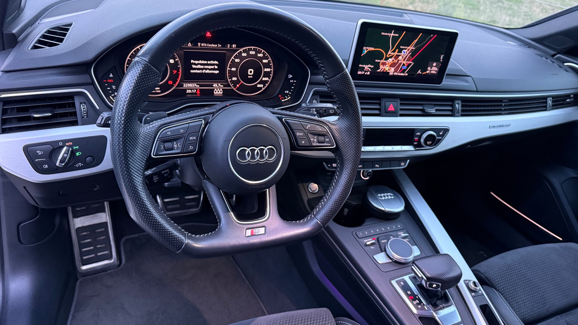 AUDI A4 Avant 2.0 TFSI Sport quattro S-tronic-image-9