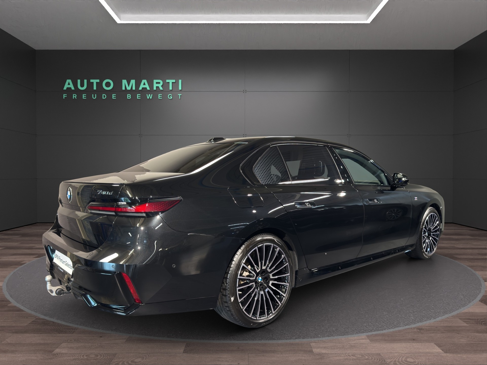 BMW 740d xDrive M Sport-image-3