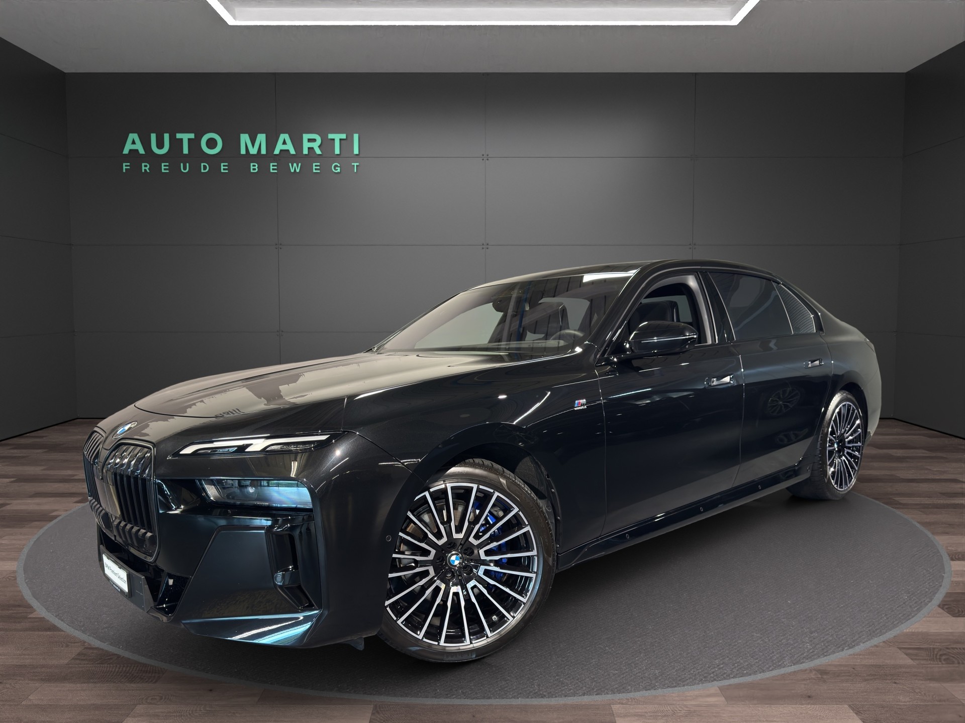 BMW 740d xDrive M Sport-image-0