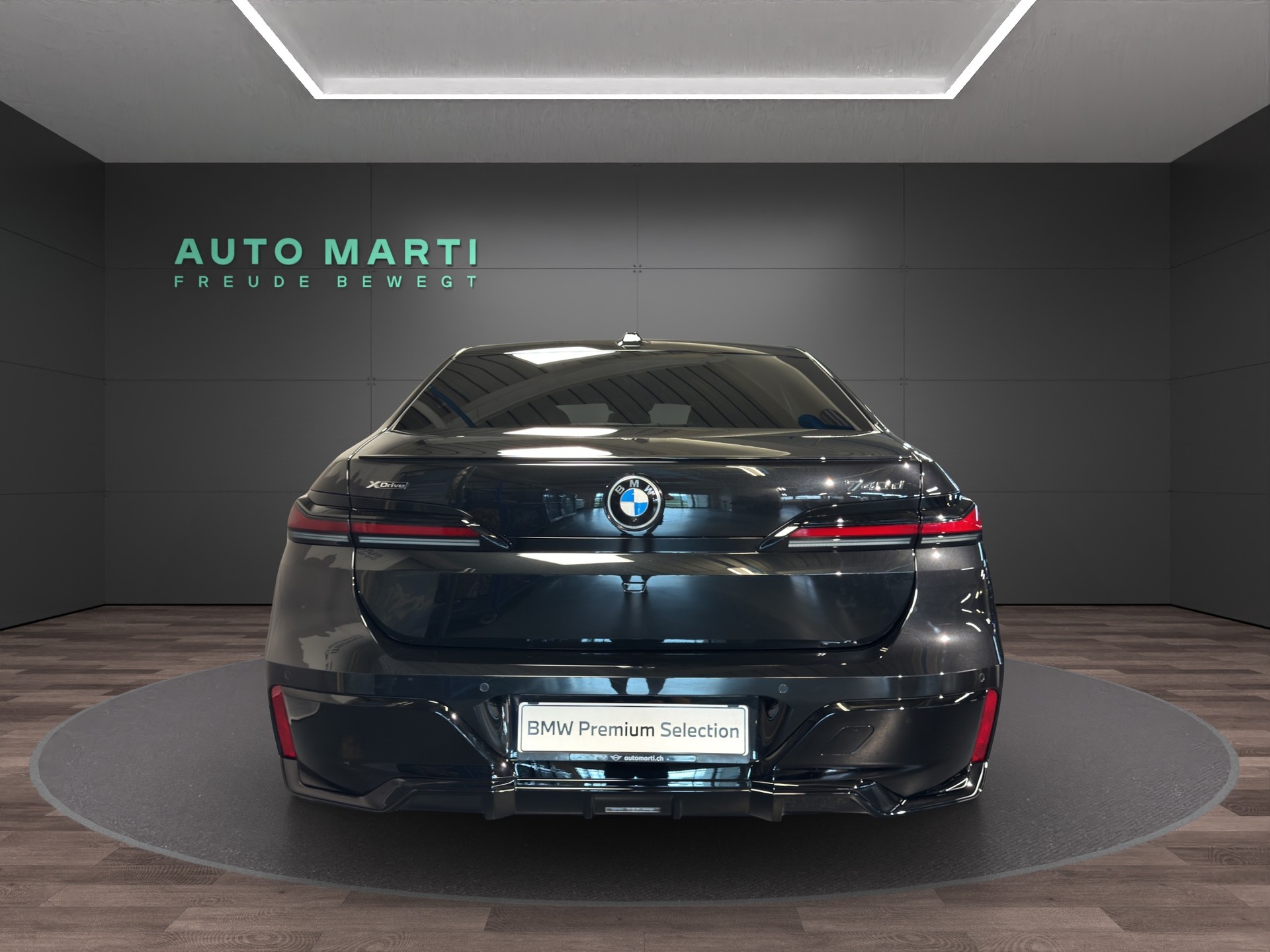 BMW 740d xDrive M Sport-image-2