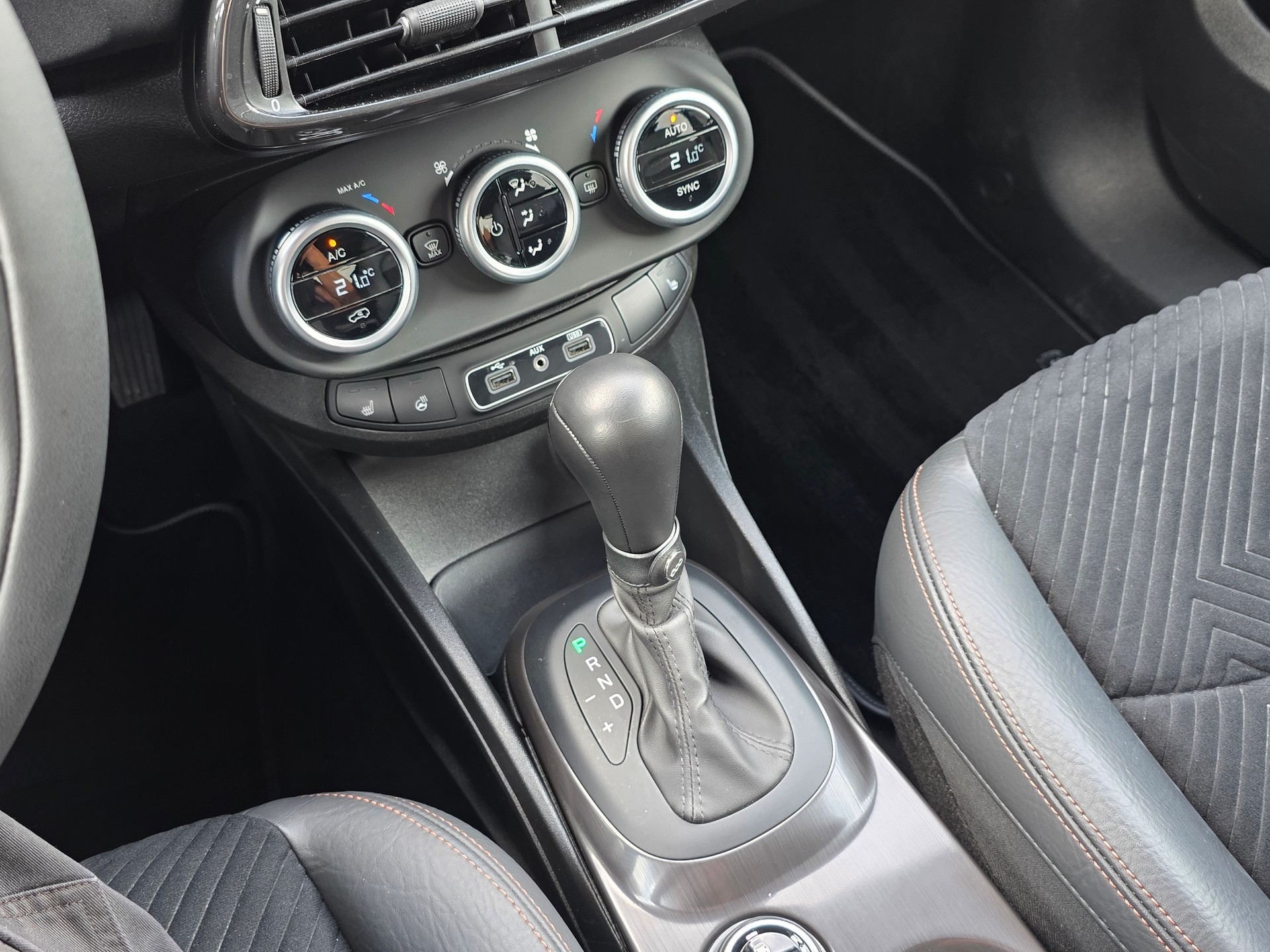 FIAT 500X 1.4T Xcite Cross 4x4 Automatic-image-15