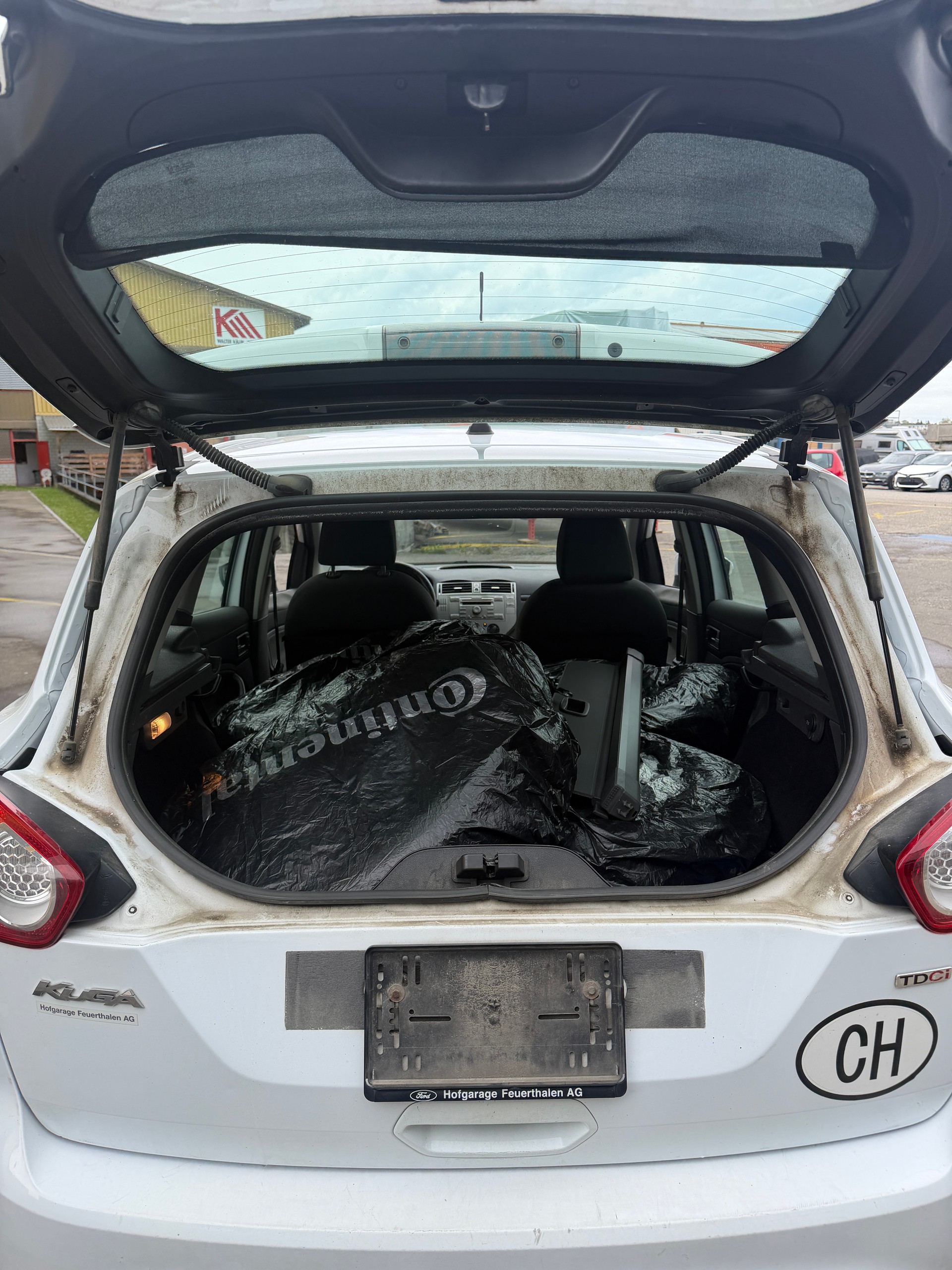 FORD Kuga 2.0 TDCi Carving 2WD-image-13