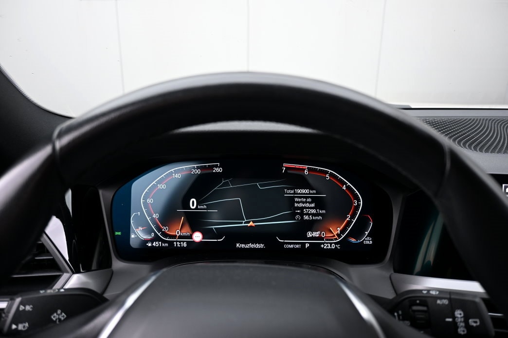 BMW 330i Touring xDrive Steptronic-image-10