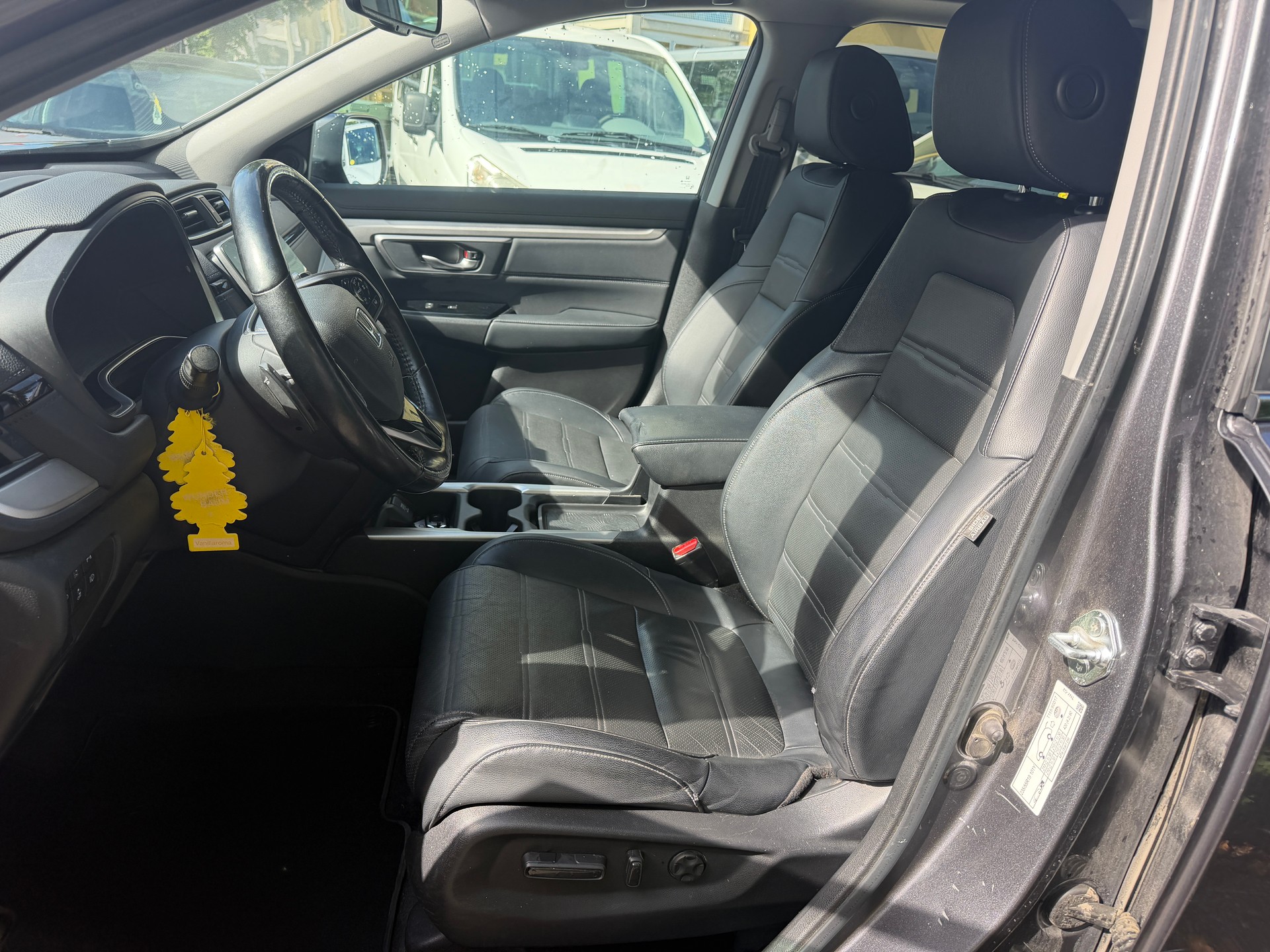 HONDA CR-V 1.5 i-VTEC Executive 4WD Automatic-image-6