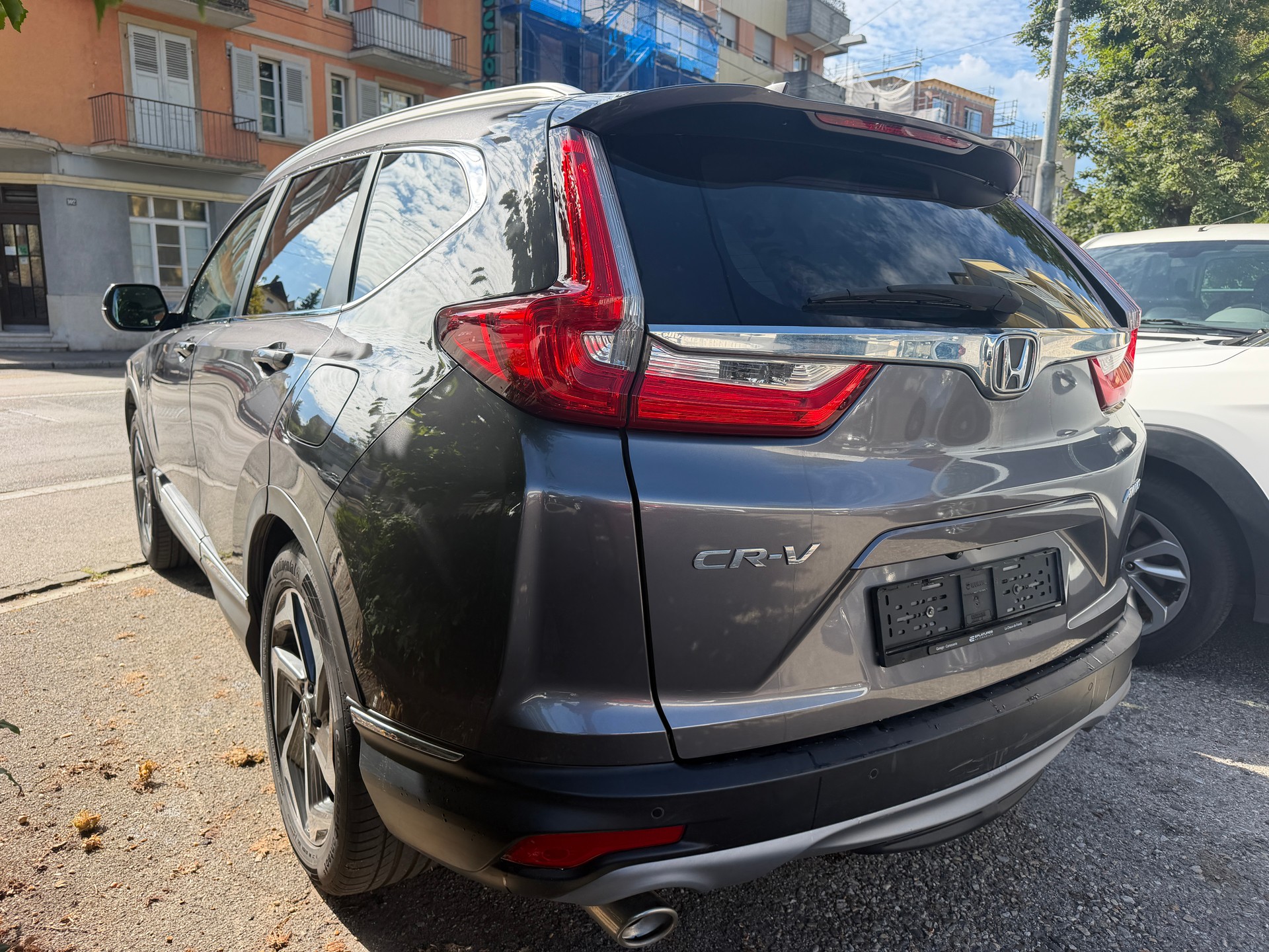 HONDA CR-V 1.5 i-VTEC Executive 4WD Automatic-image-3