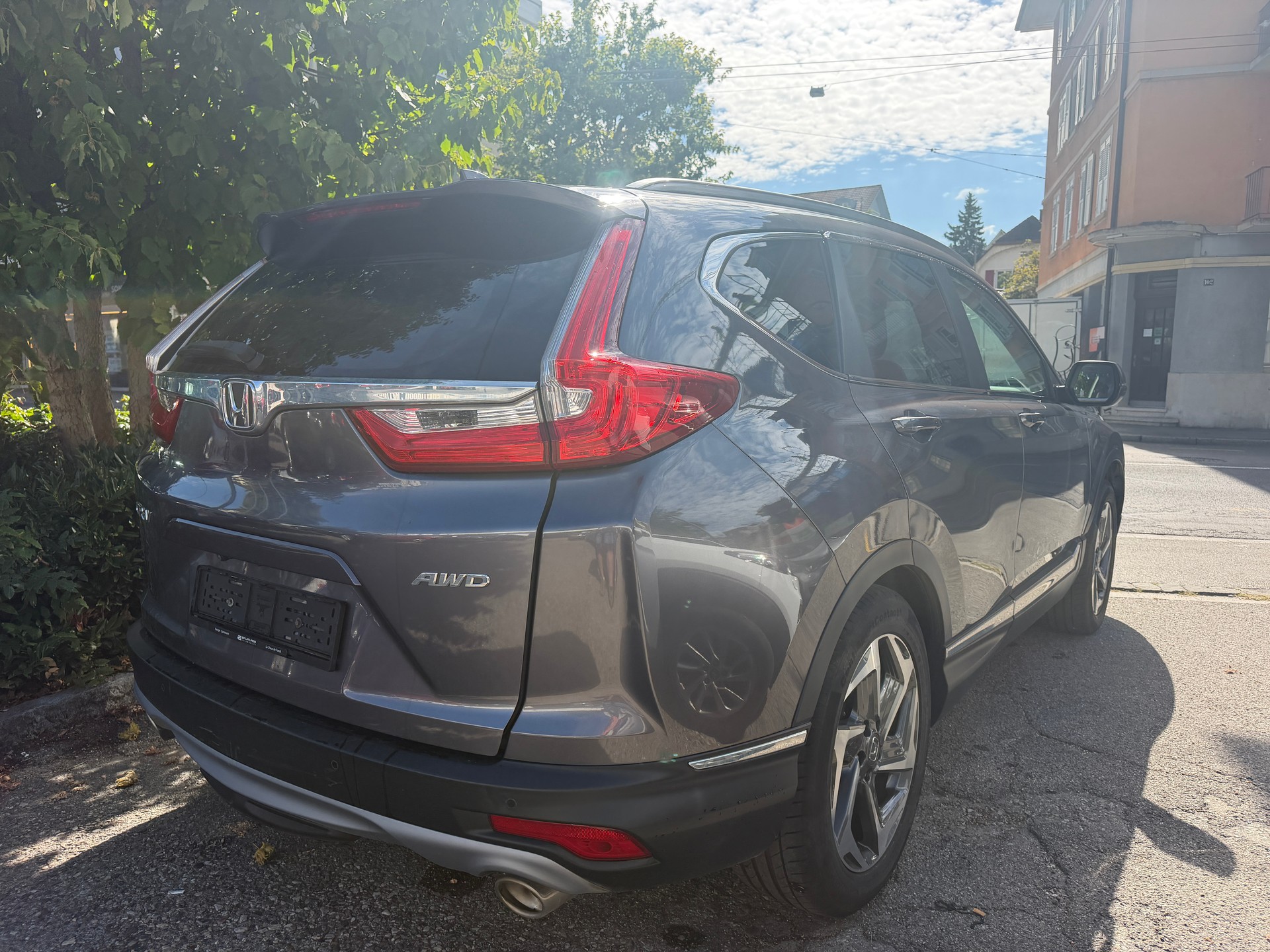 HONDA CR-V 1.5 i-VTEC Executive 4WD Automatic-image-5