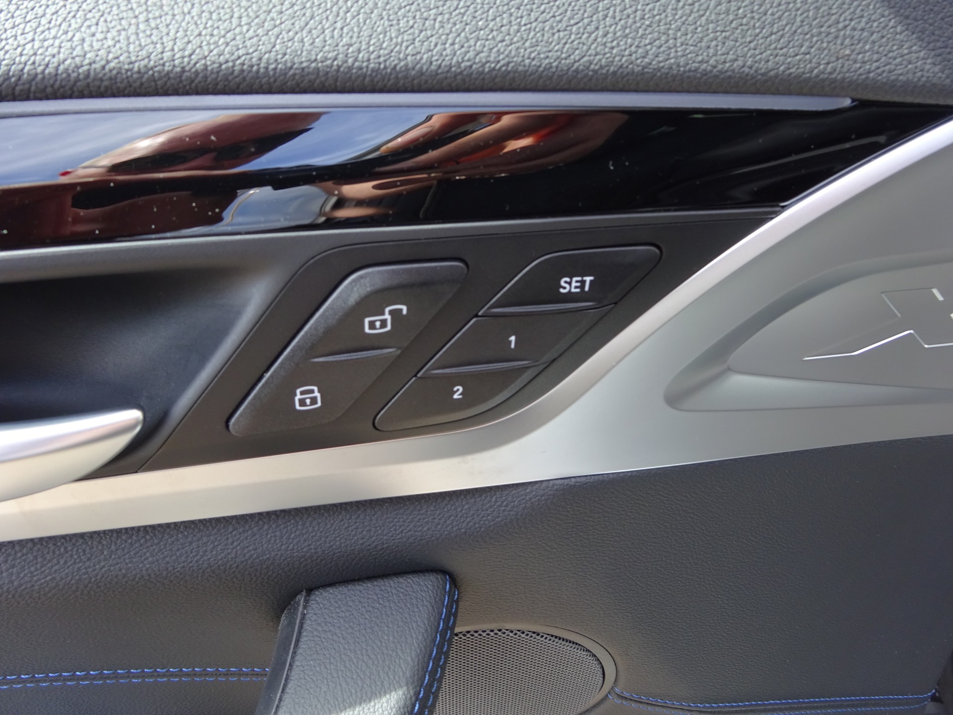 BMW iX3 Impressive-image-11