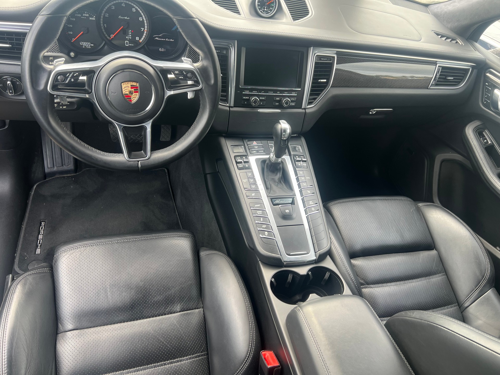 PORSCHE Macan Turbo PDK-image-8