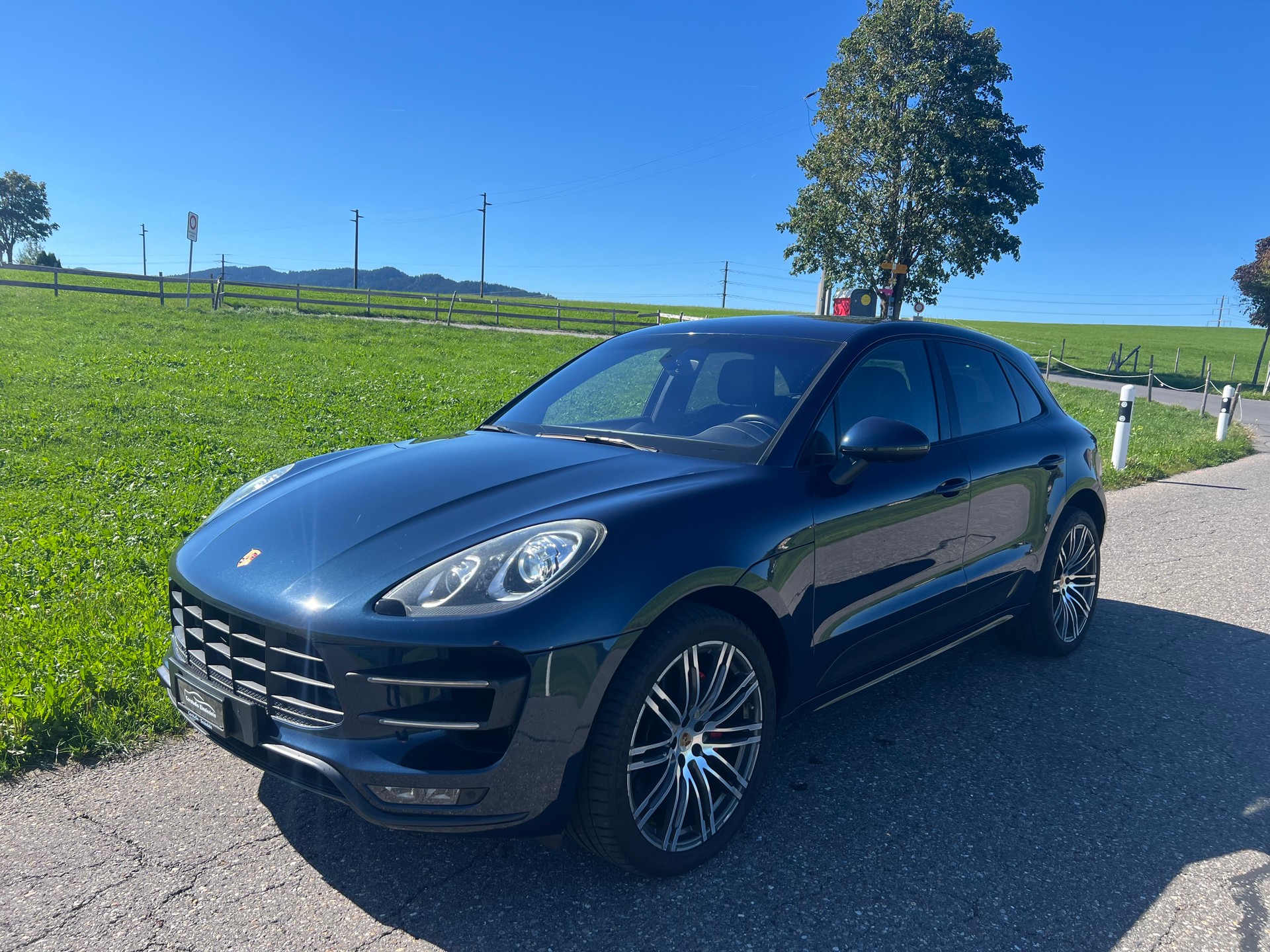 PORSCHE Macan Turbo PDK