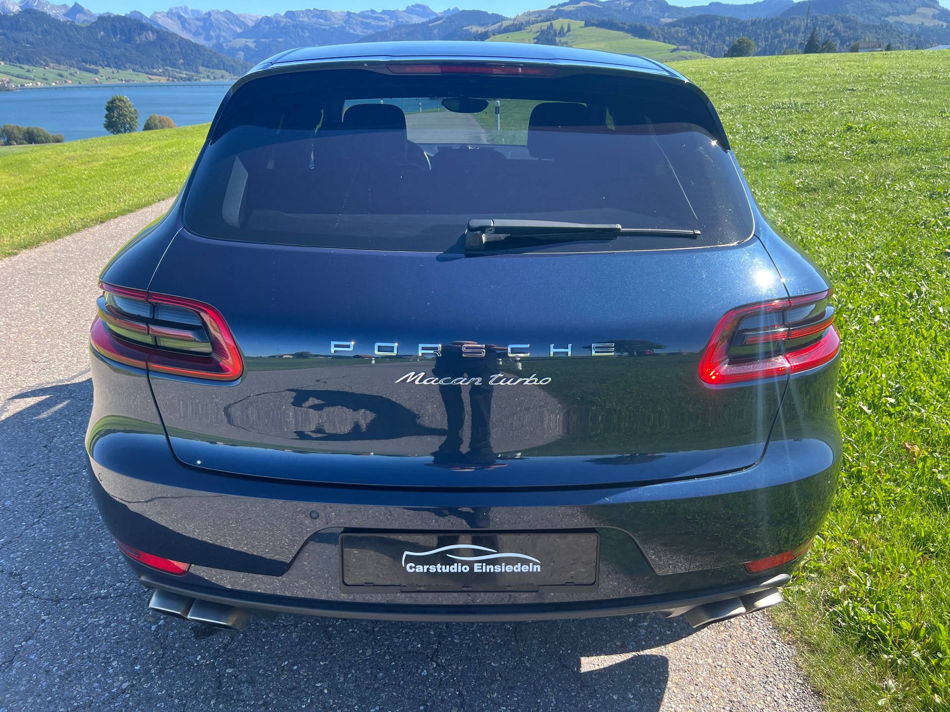 PORSCHE Macan Turbo PDK-image-4