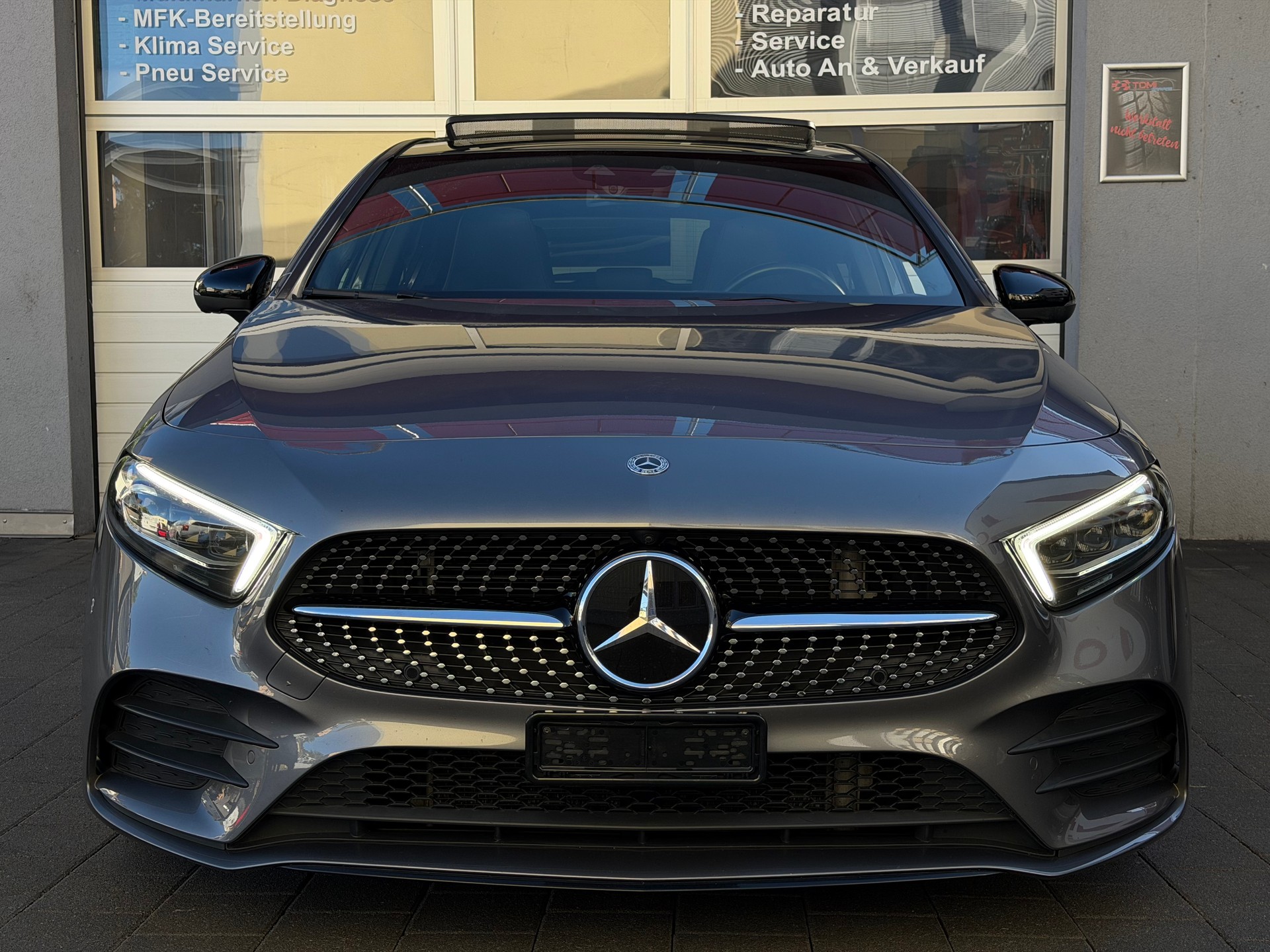 MERCEDES-BENZ A 250 4Matic AMG Line 4Matic 7G-DCT*Garantie*Gratis-Service*Top Austattung*CH-FHZ*Panoramadach*360 Grad Kamera* USW.*-image-3