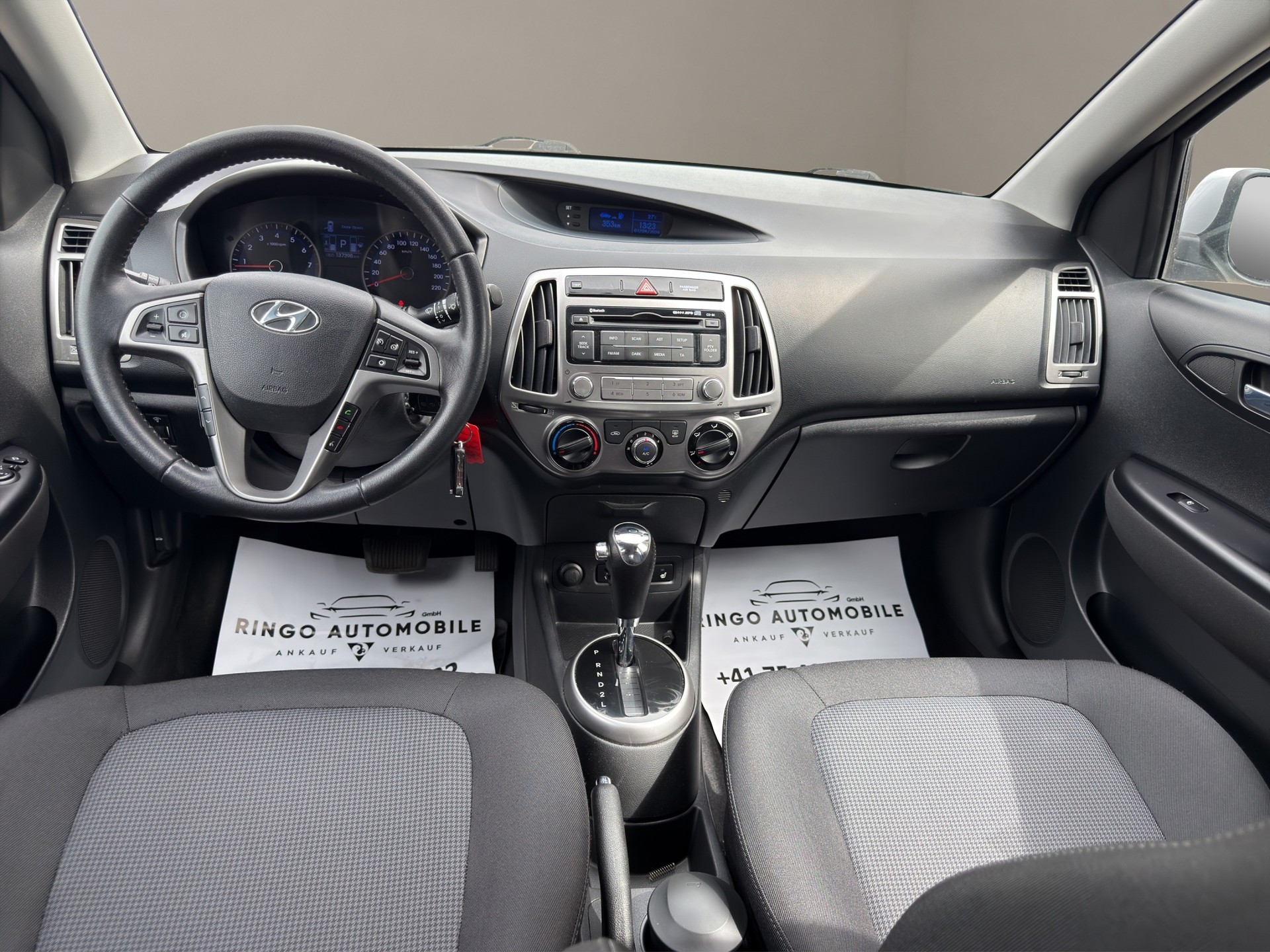 HYUNDAI i20 1.4 Premium Automatic-image-11
