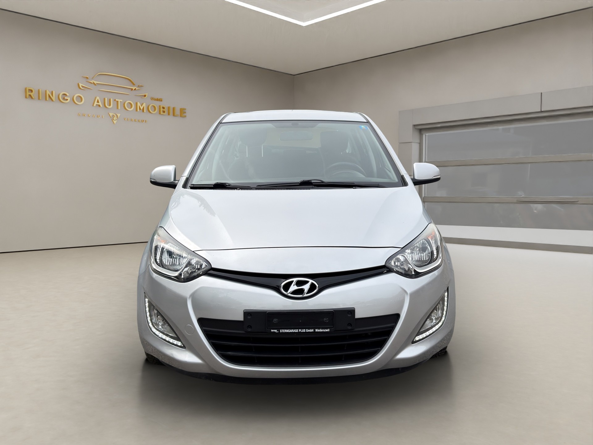 HYUNDAI i20 1.4 Premium Automatic-image-1