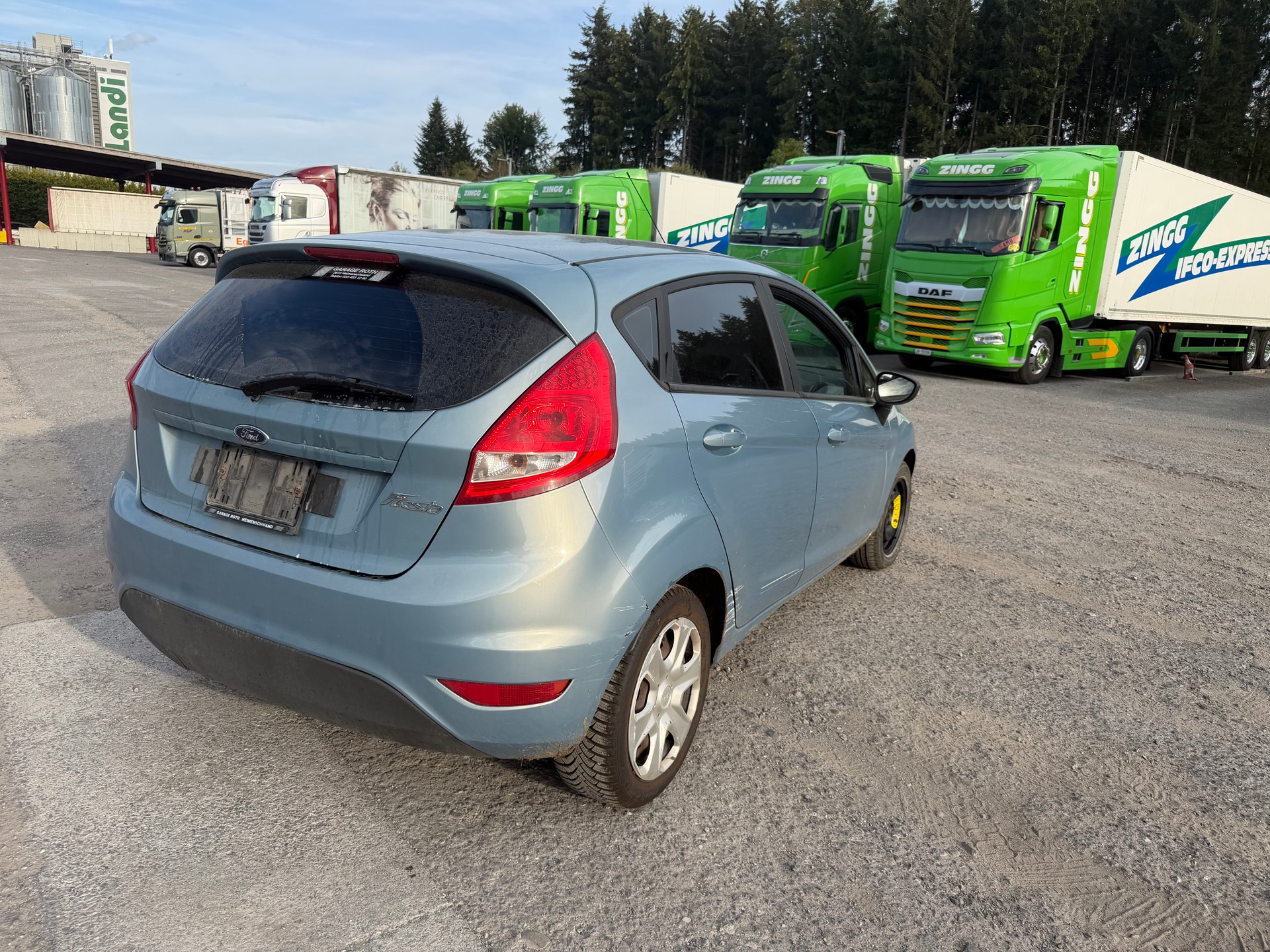 FORD Fiesta 1.25 16V Ambiente-image-3