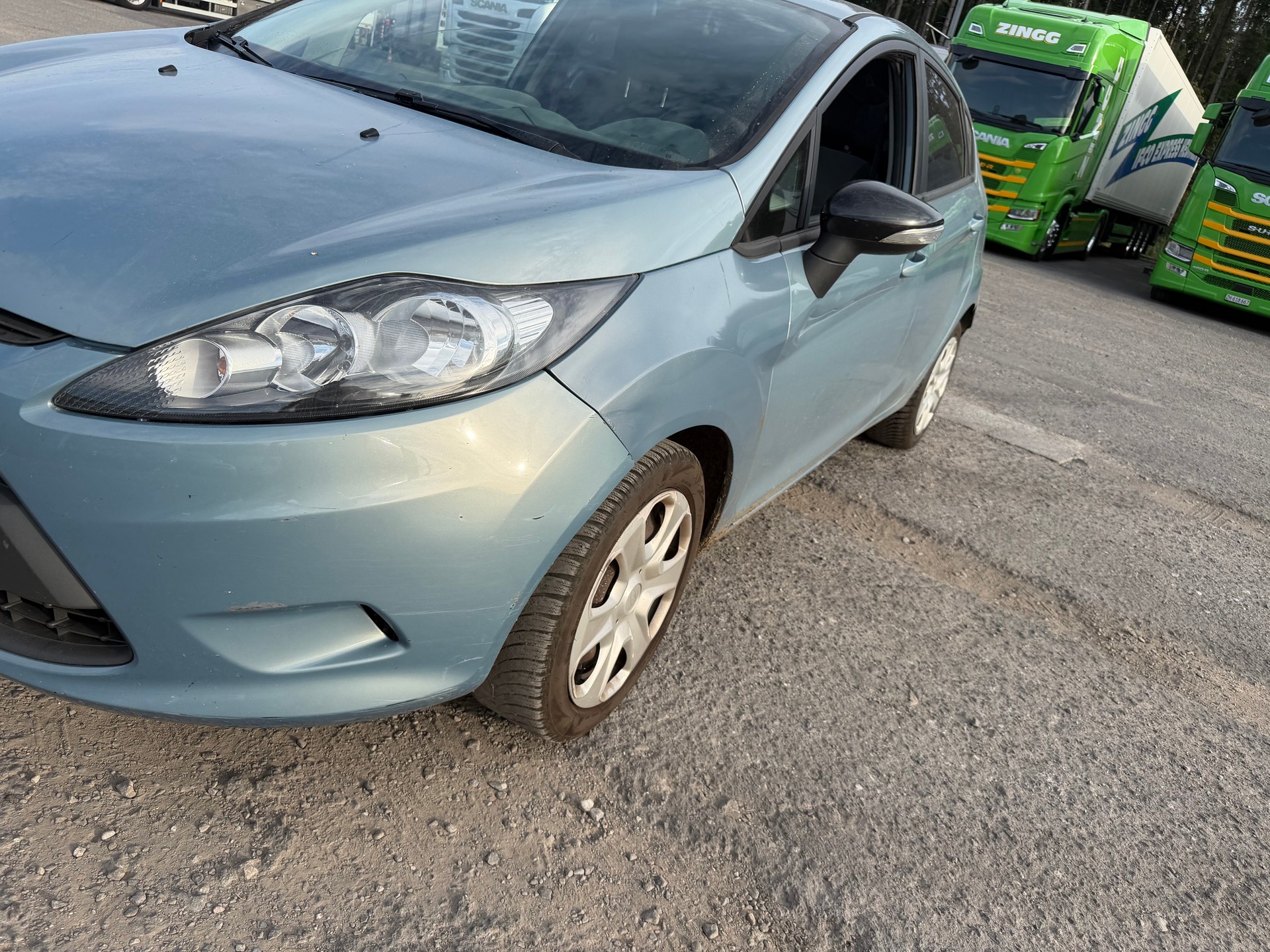 FORD Fiesta 1.25 16V Ambiente-image-12