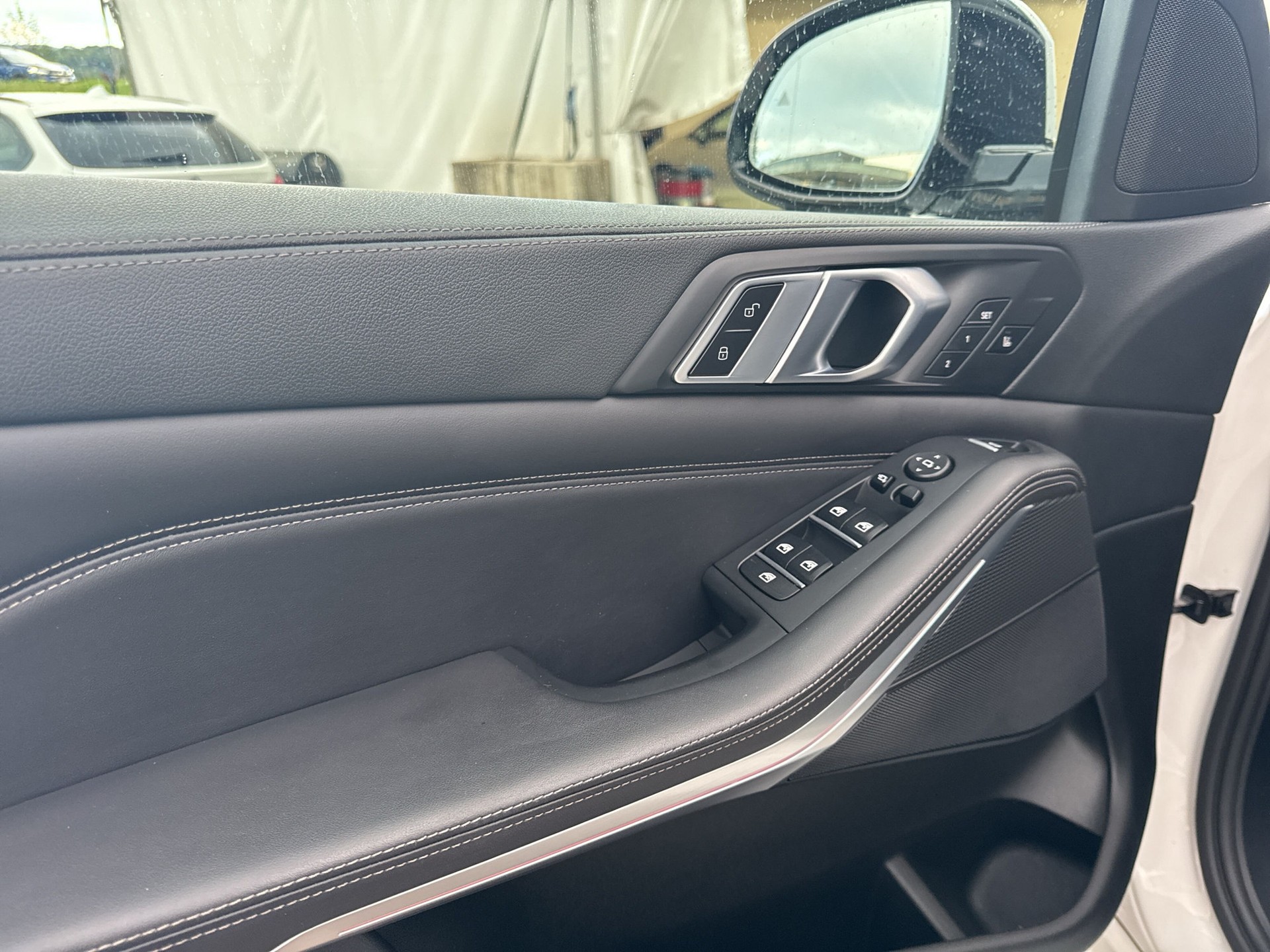 BMW X5 xDrive 40i M Sport Steptronic-image-16