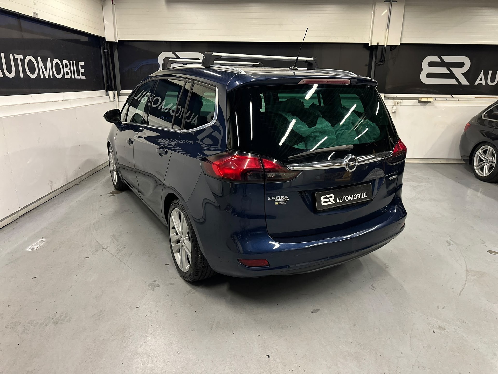 OPEL Zafira Tourer 1.4i 16V Turbo Sport 7-Plätze-image-4