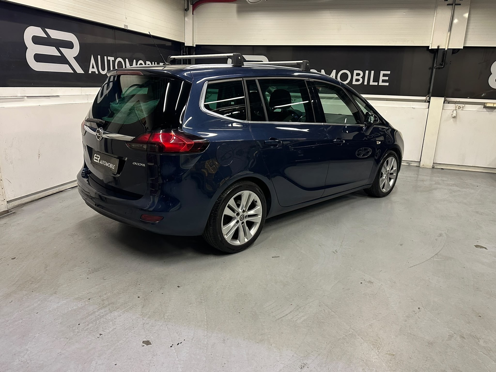OPEL Zafira Tourer 1.4i 16V Turbo Sport 7-Plätze-image-5