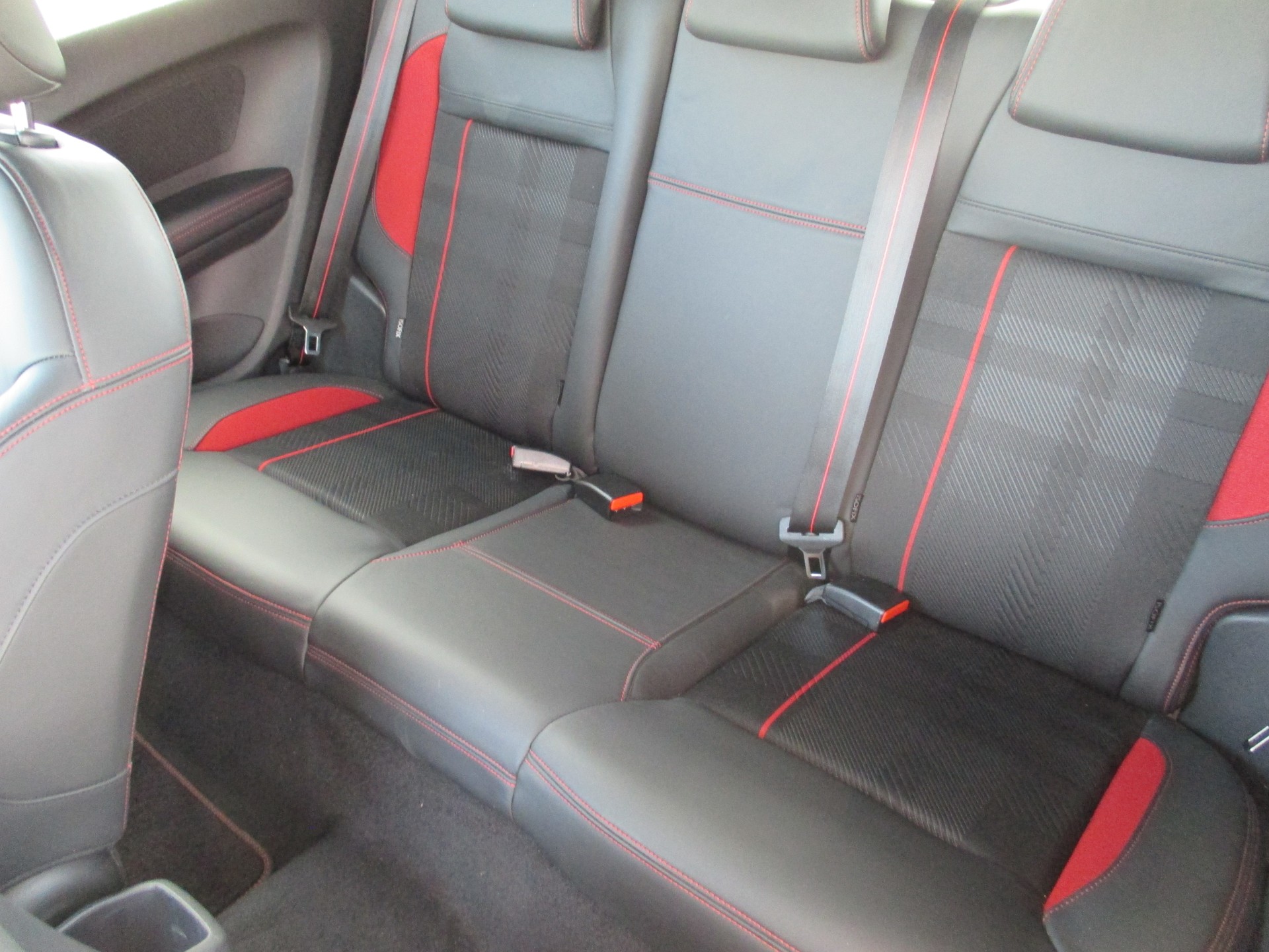 PEUGEOT 208 1.6 Turbo GTi-image-9