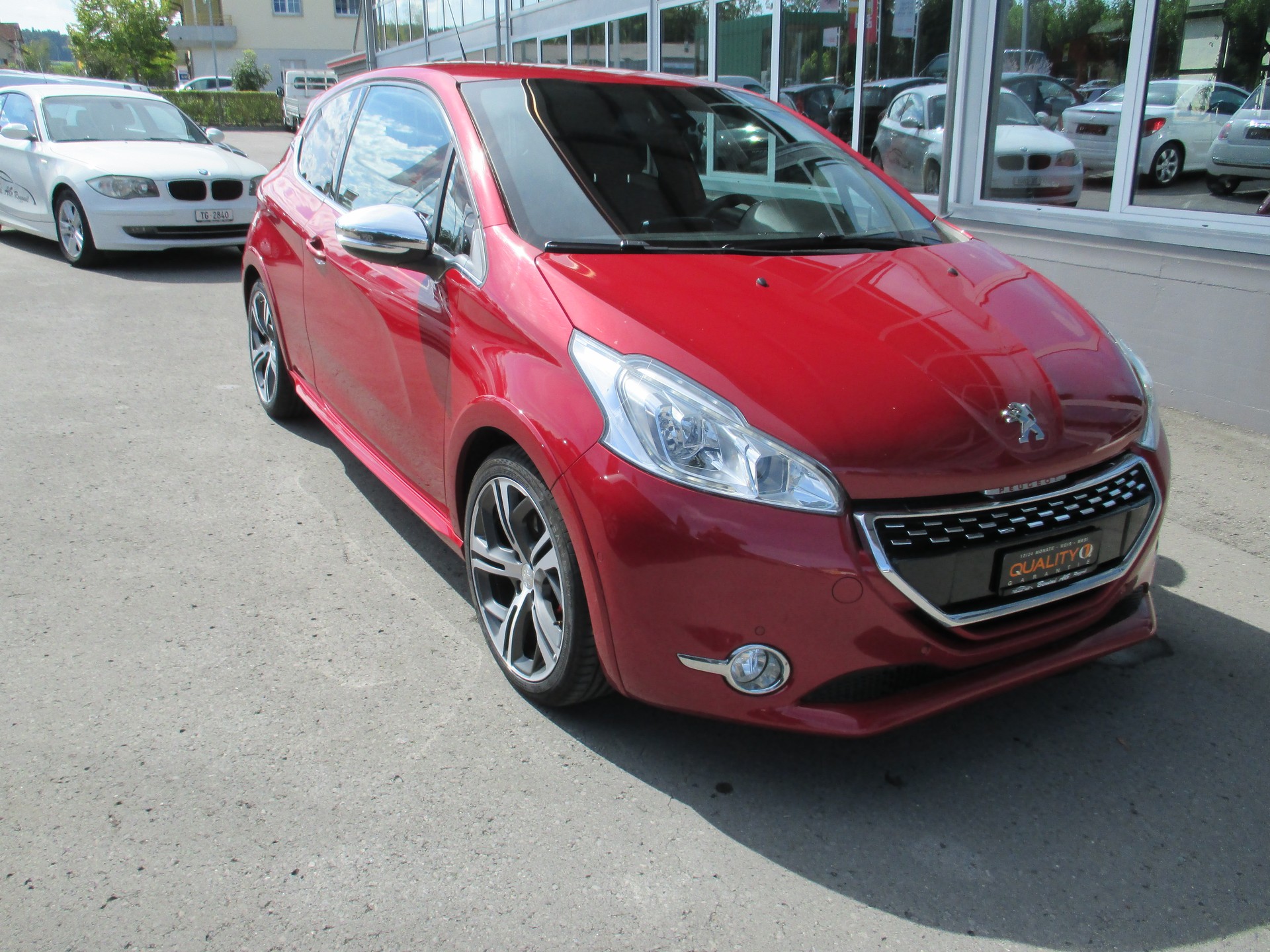 PEUGEOT 208 1.6 Turbo GTi-image-2