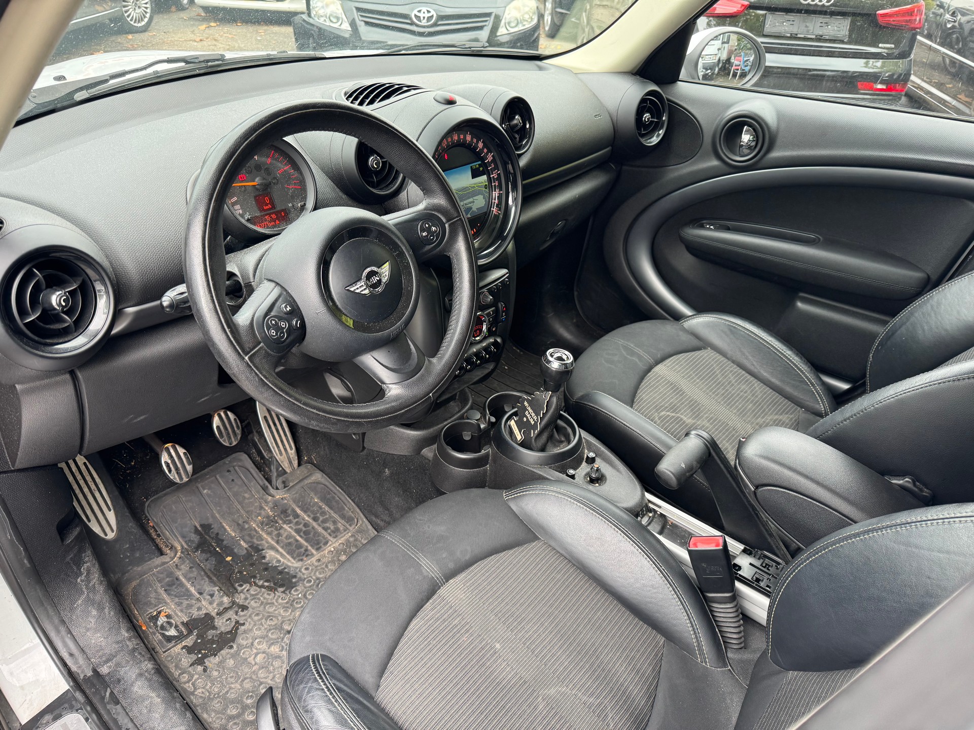 MINI Countryman Cooper SD ALL4 Snowhill-image-11