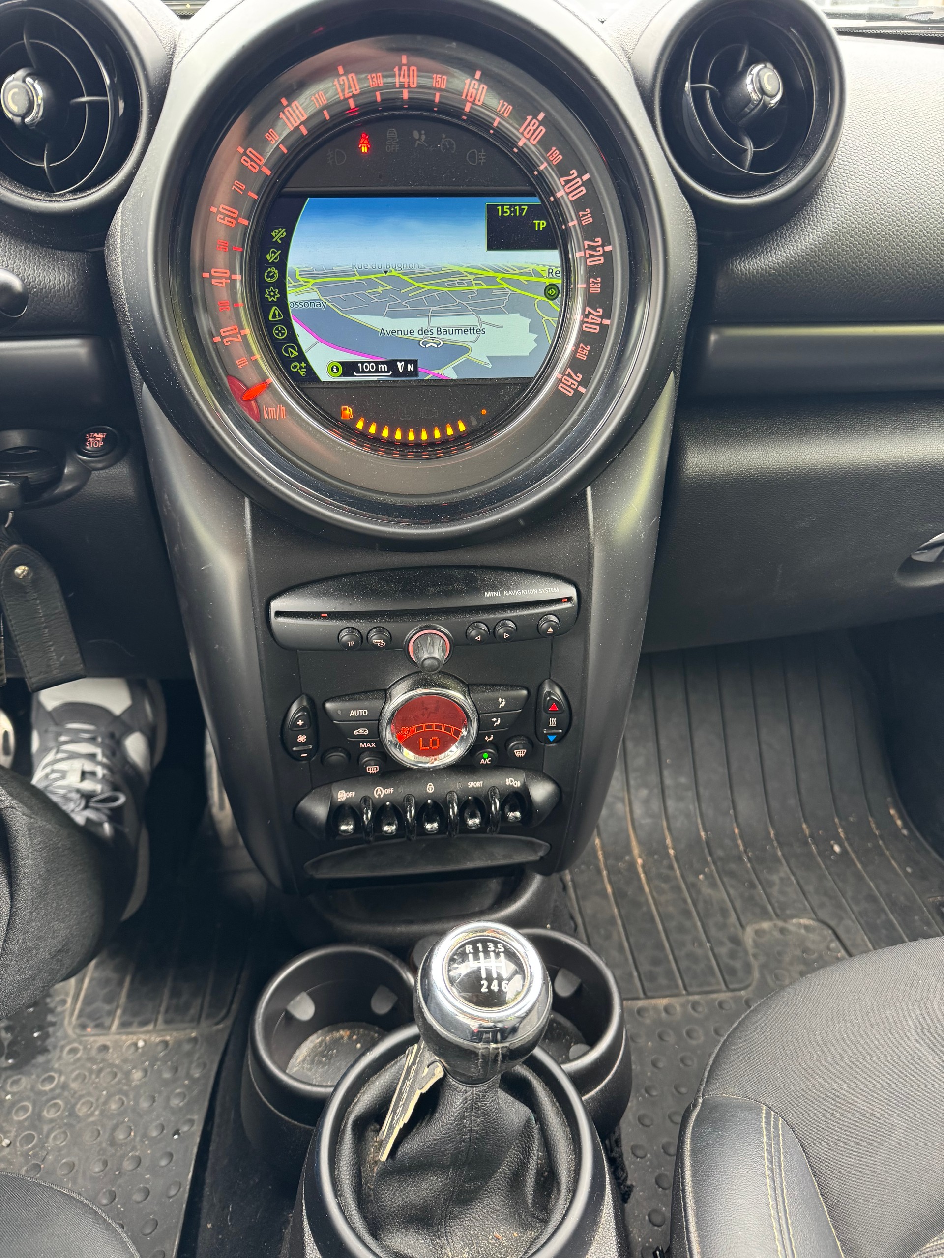 MINI Countryman Cooper SD ALL4 Snowhill-image-13
