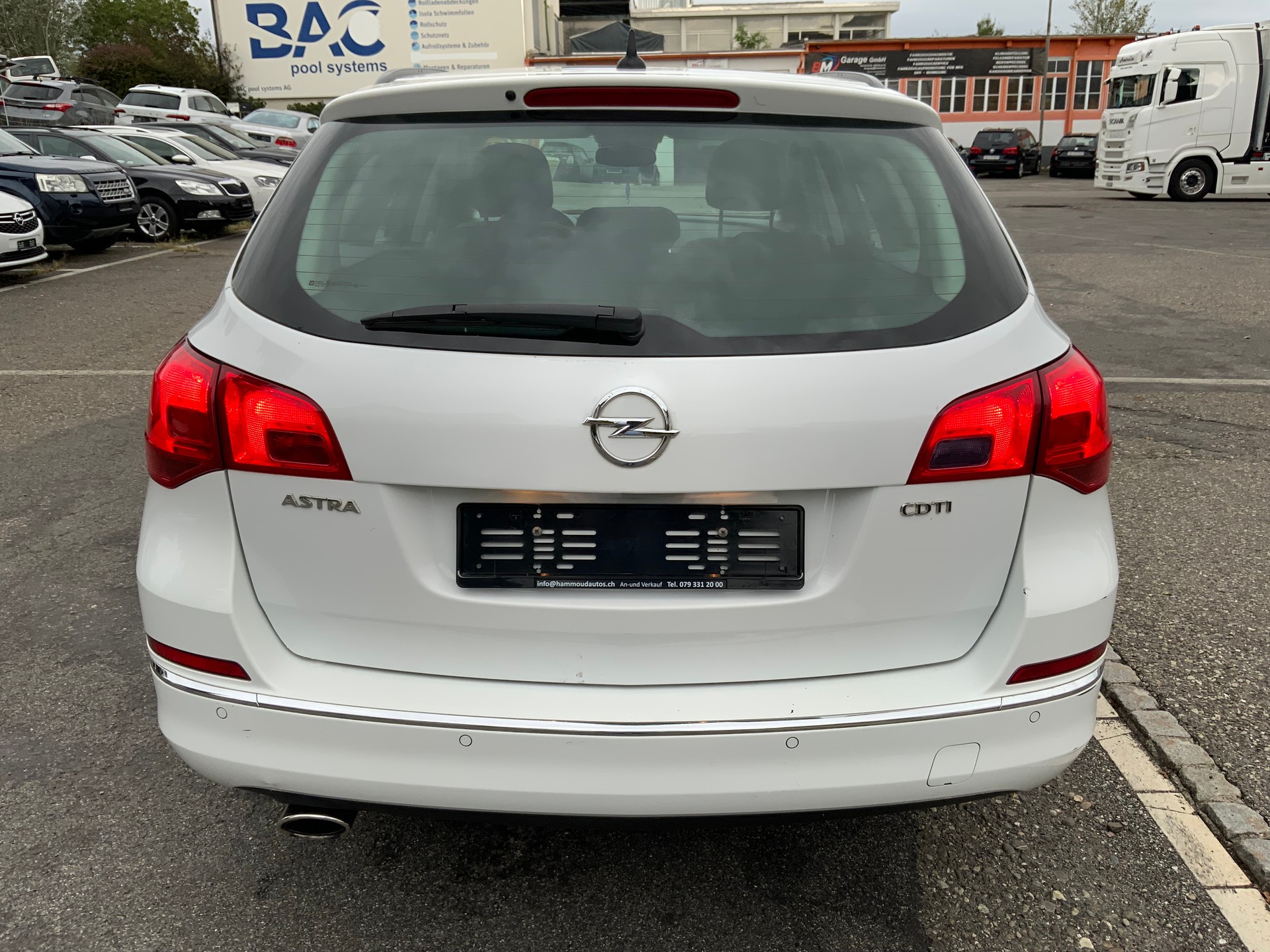 OPEL Astra SportsTourer 2.0 CDTi Sport Automatic-image-5