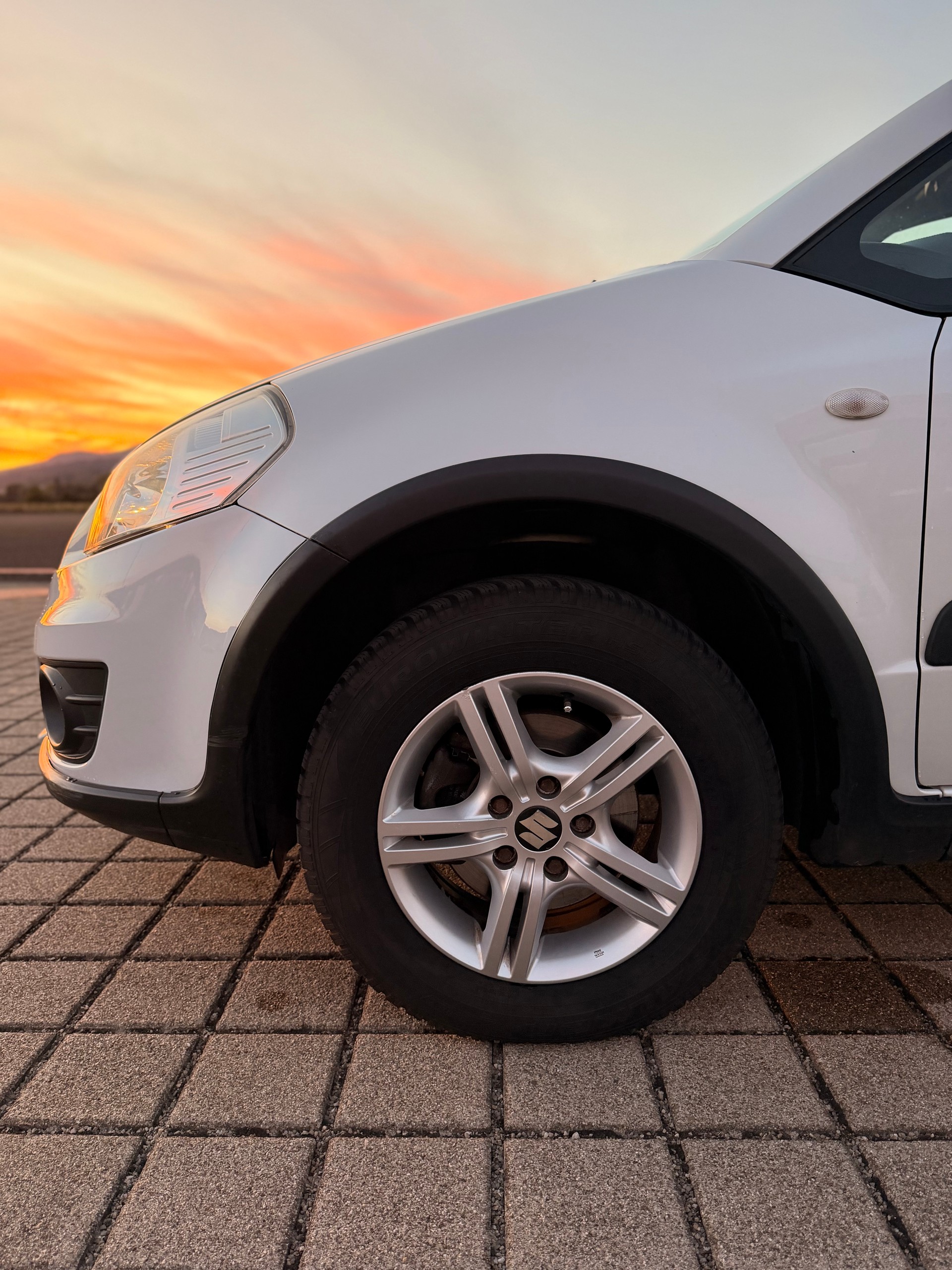 SUZUKI SX4 1.6 16V GL Top Barry 4WD-image-15