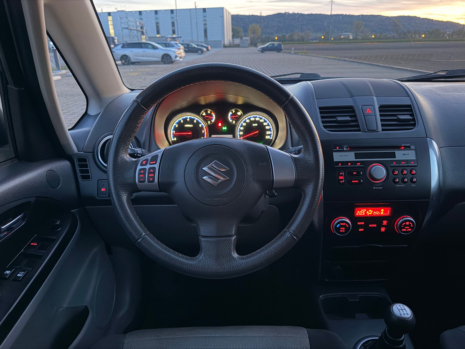 SUZUKI SX4 1.6 16V GL Top Barry 4WD-image-17