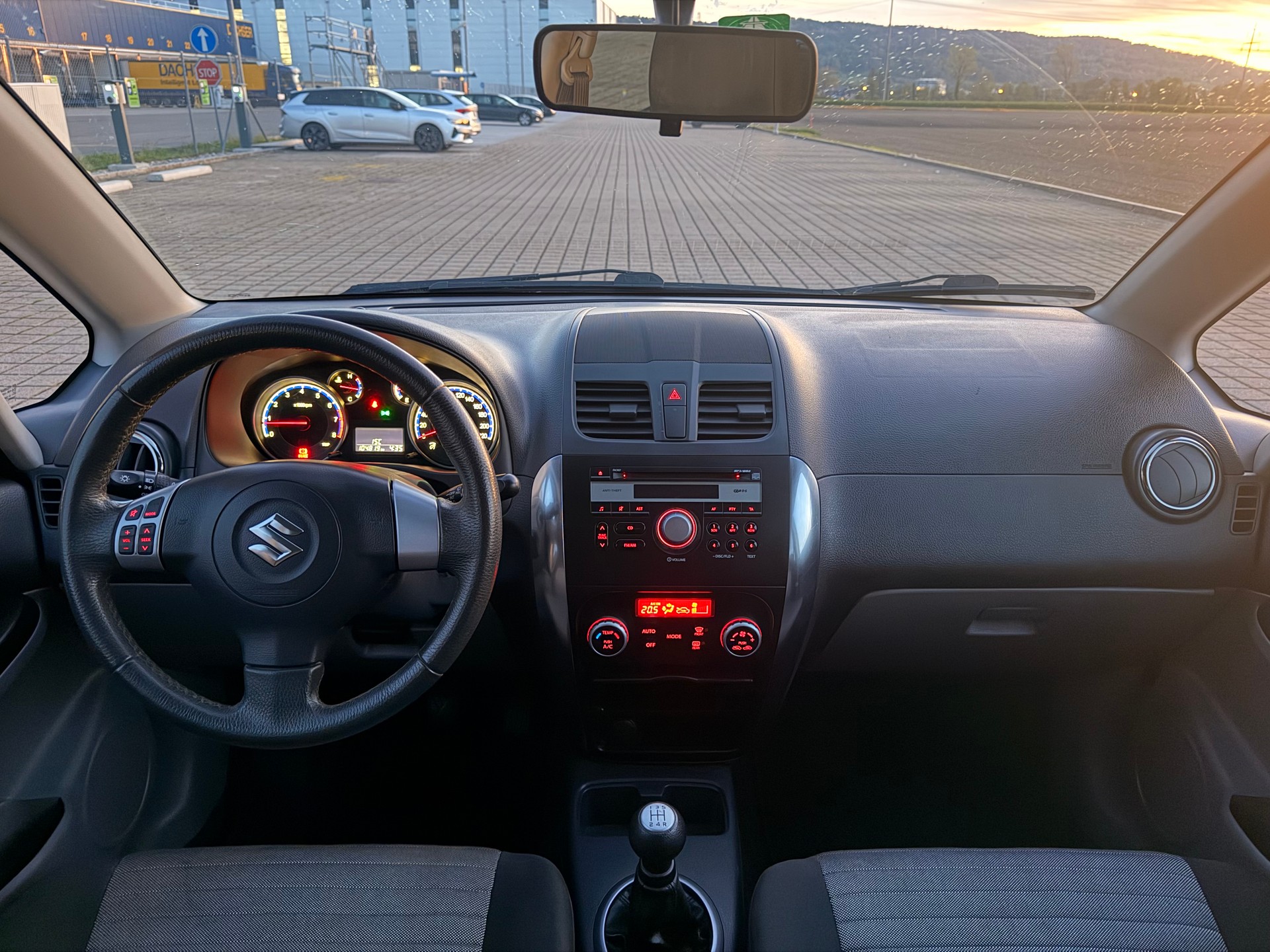 SUZUKI SX4 1.6 16V GL Top Barry 4WD-image-16
