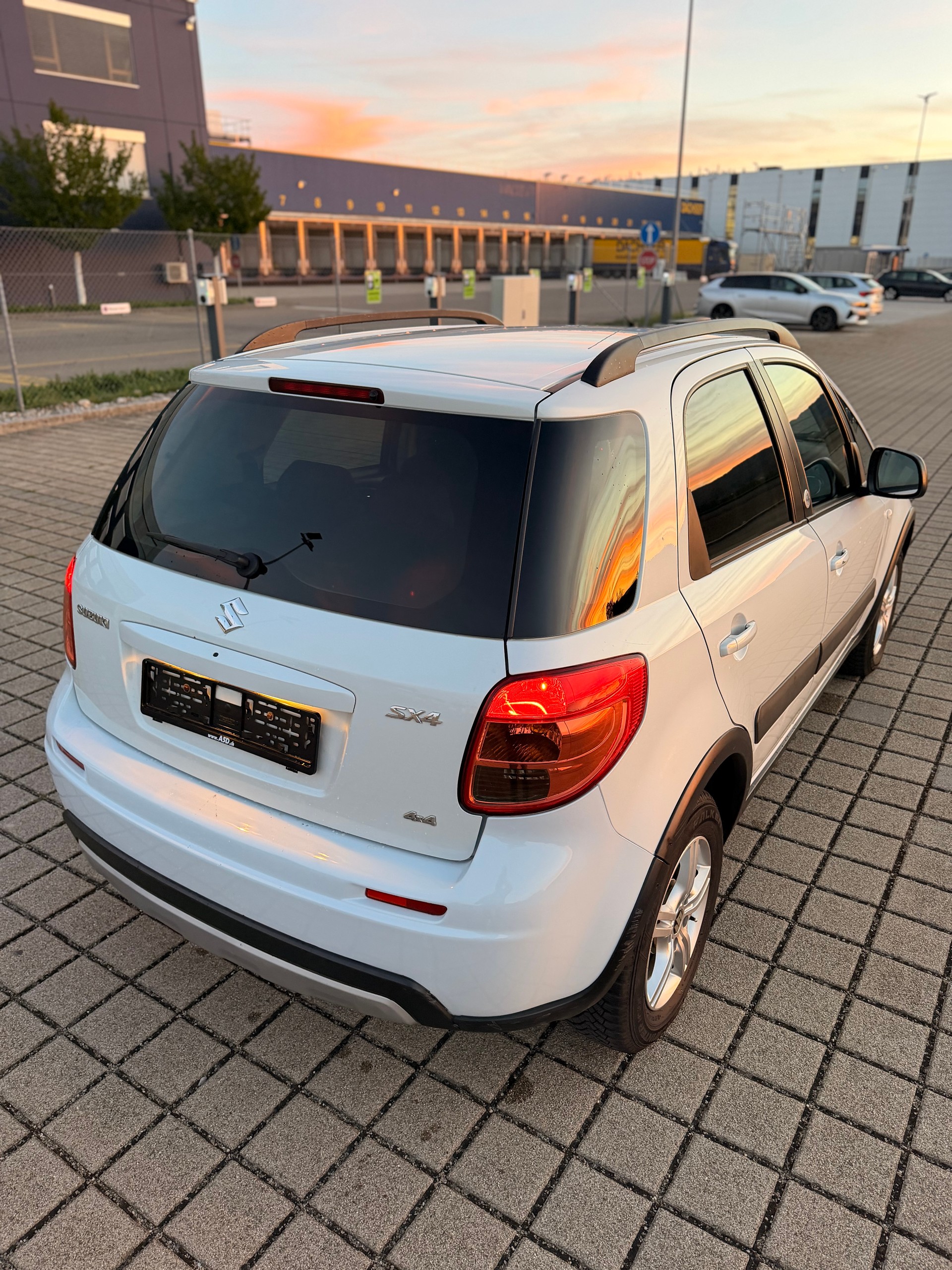 SUZUKI SX4 1.6 16V GL Top Barry 4WD-image-7