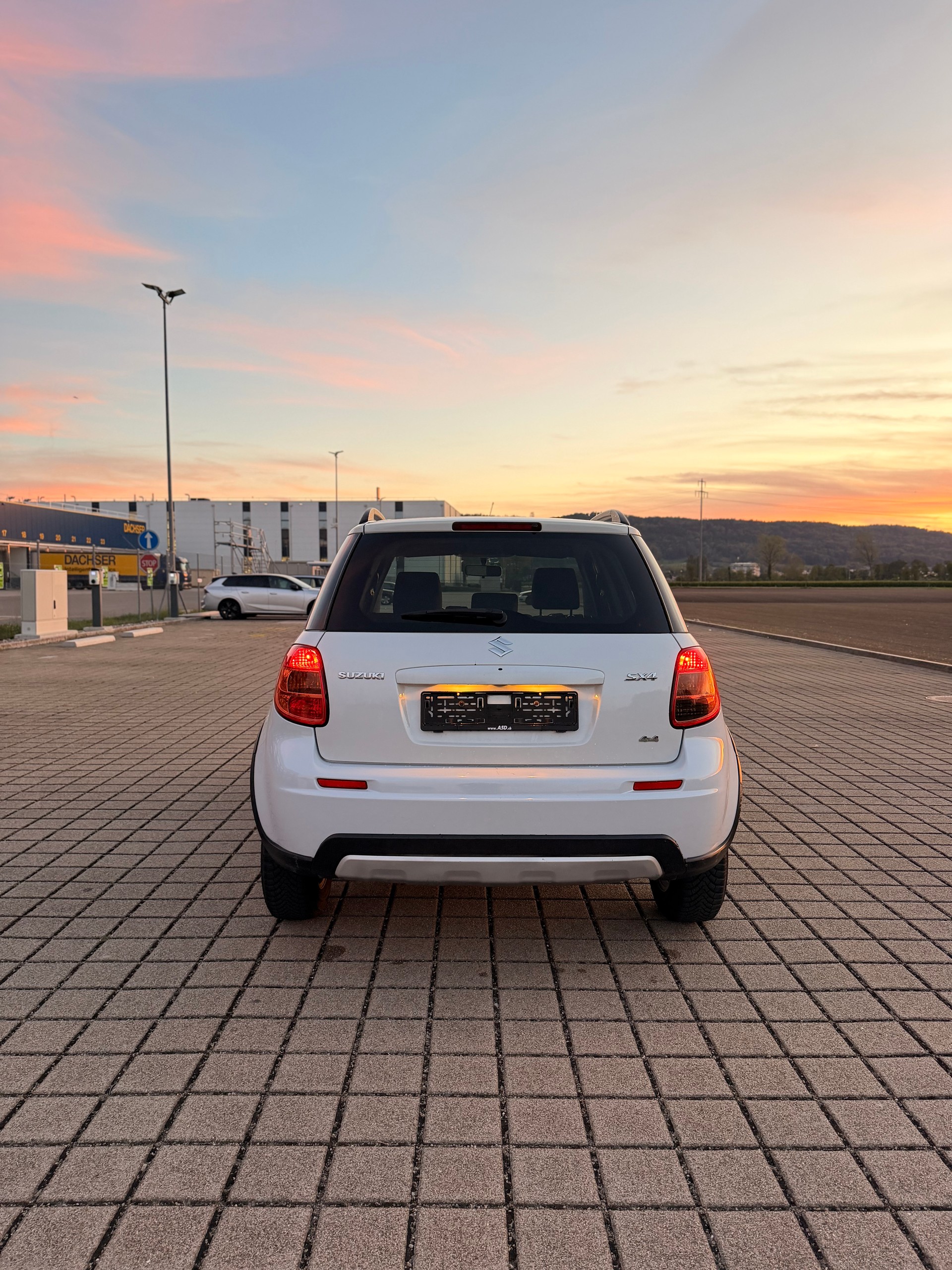 SUZUKI SX4 1.6 16V GL Top Barry 4WD-image-9