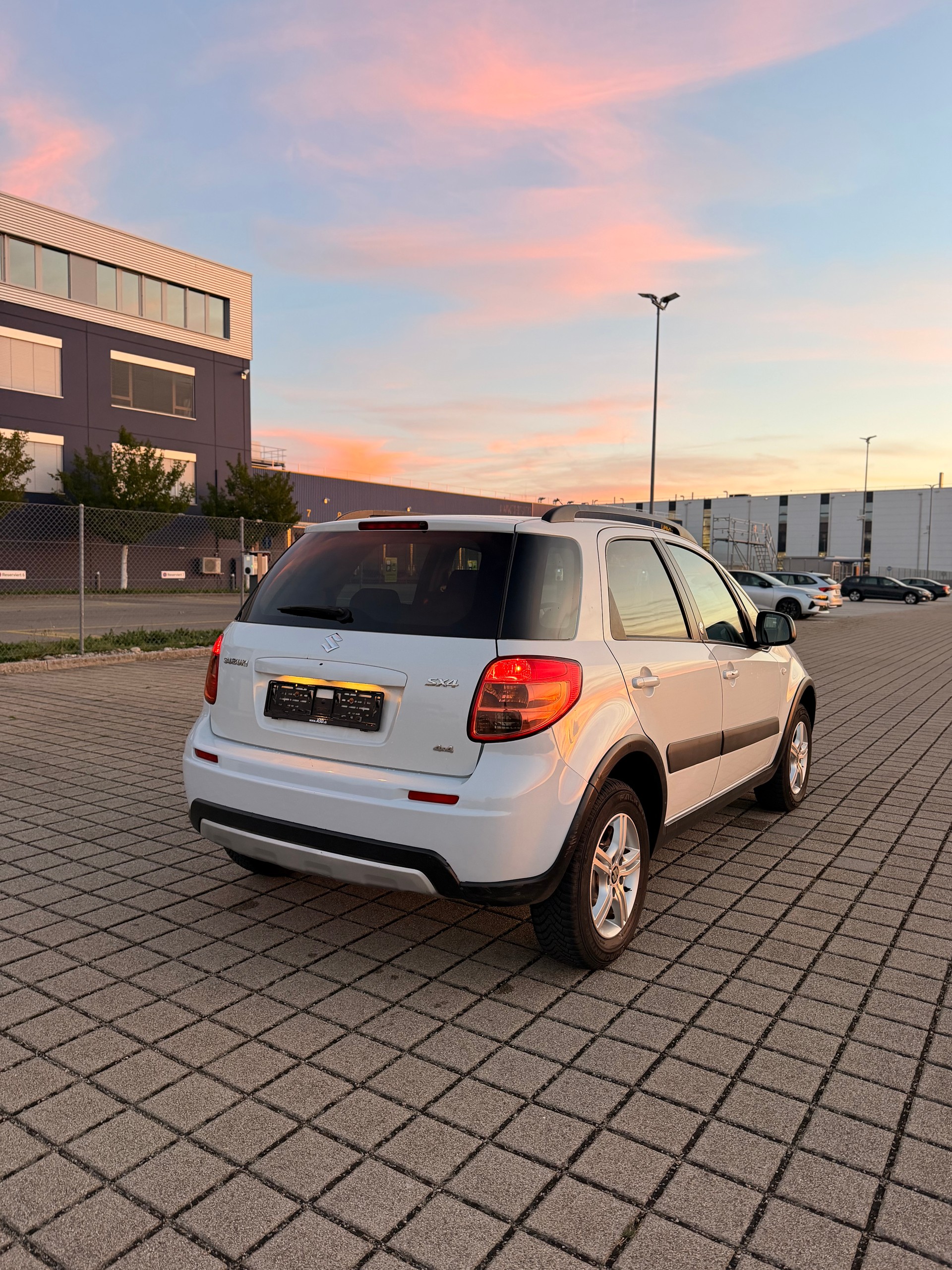 SUZUKI SX4 1.6 16V GL Top Barry 4WD-image-6