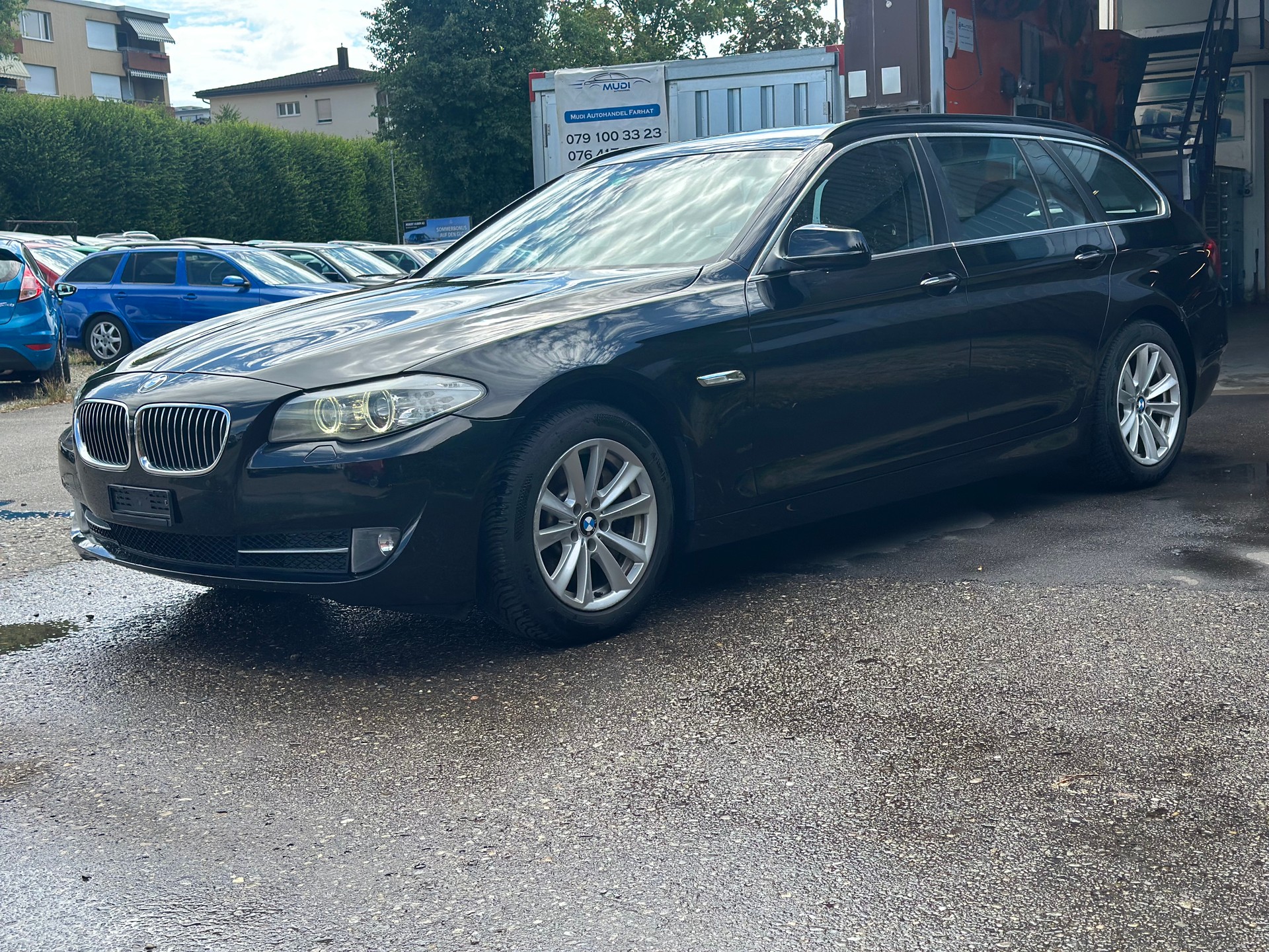 BMW 530i Touring-image-6