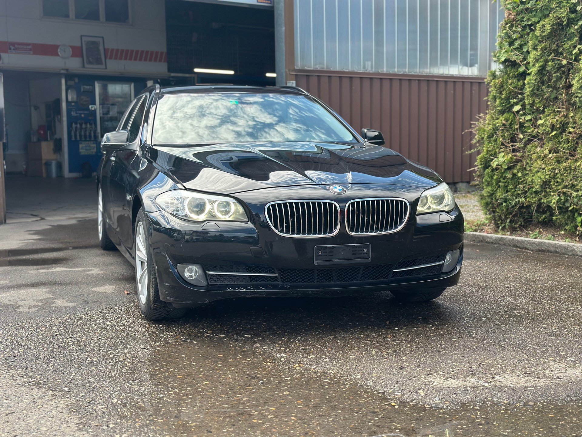 BMW 530i Touring-image-7