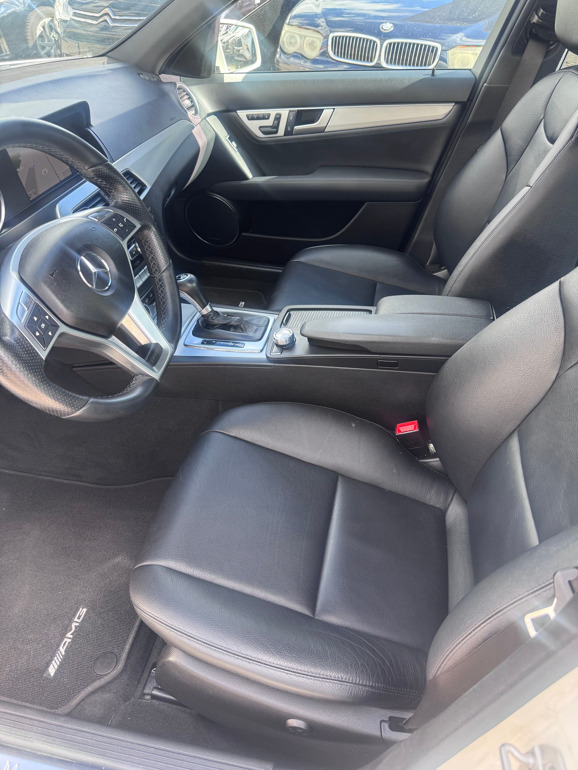 MERCEDES-BENZ C 350 Avantgarde 4Matic 7G-Tronic-image-5