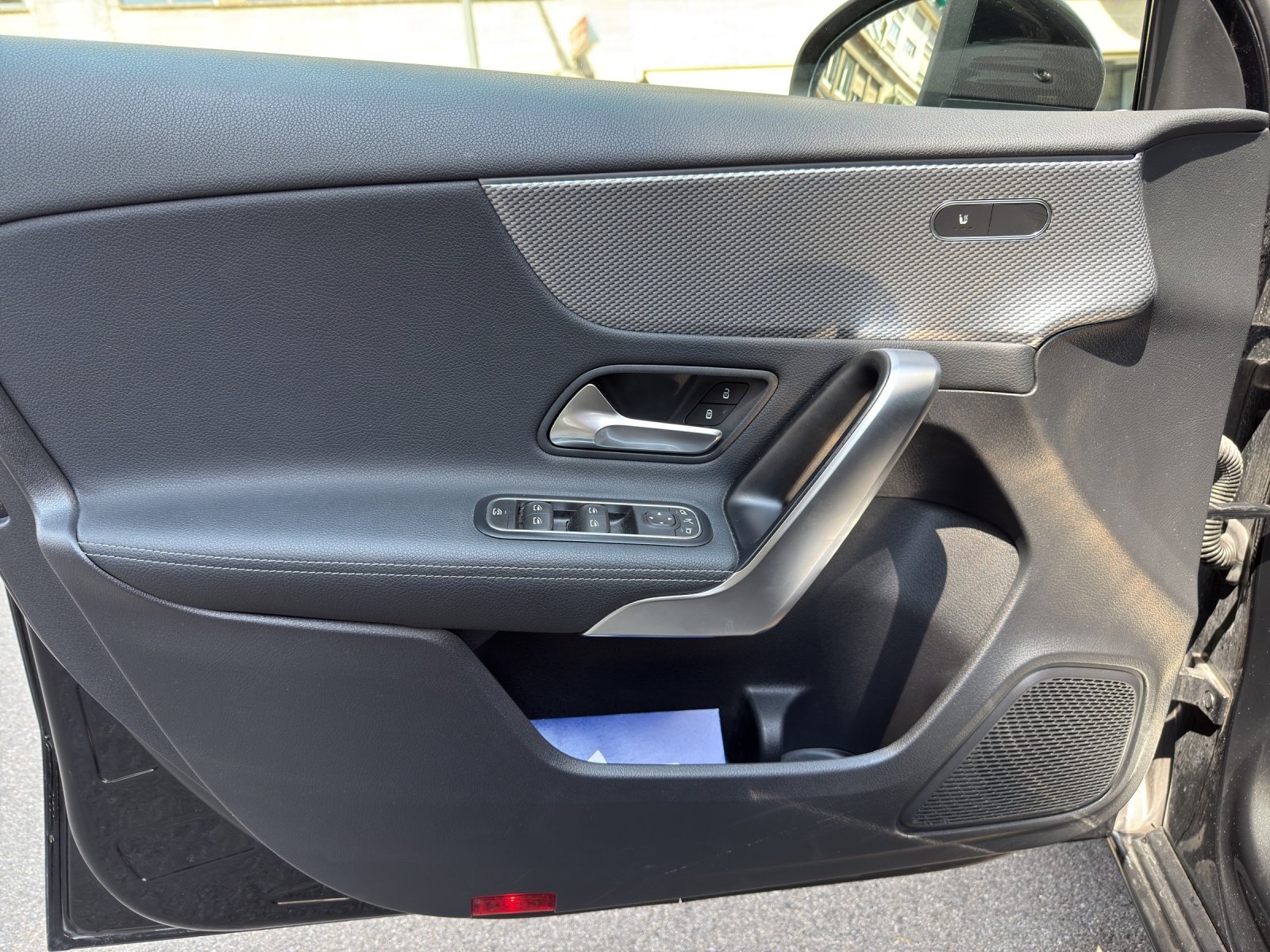 MERCEDES-BENZ A 180-image-7