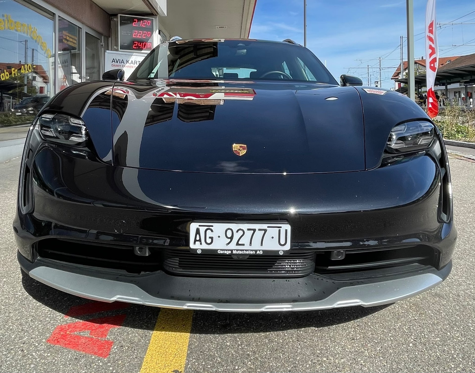 PORSCHE Taycan 4S Cross Turismo CH-Auto nur Porsche Service-image-1