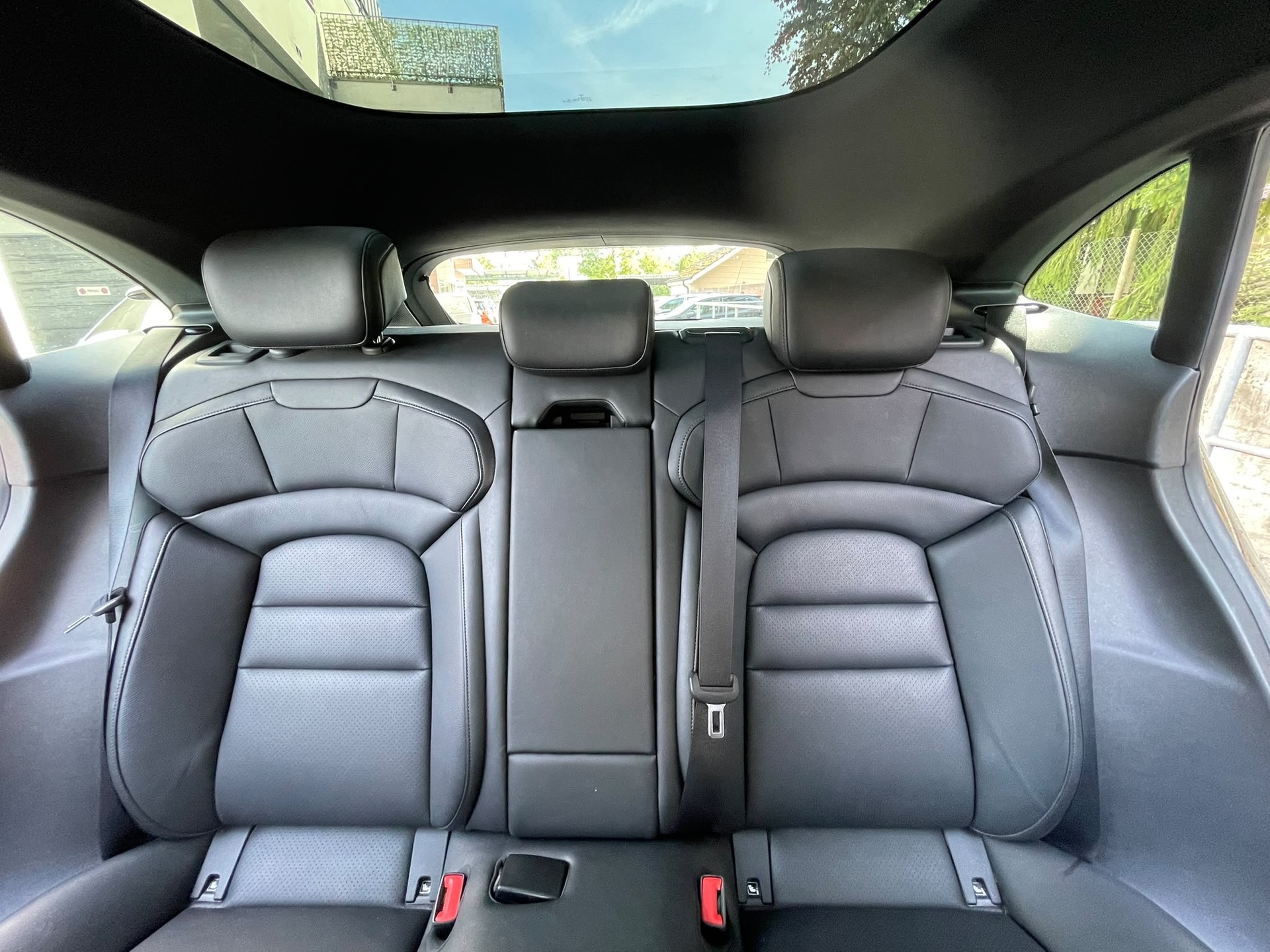 PORSCHE Taycan 4S Cross Turismo CH-Auto nur Porsche Service-image-9
